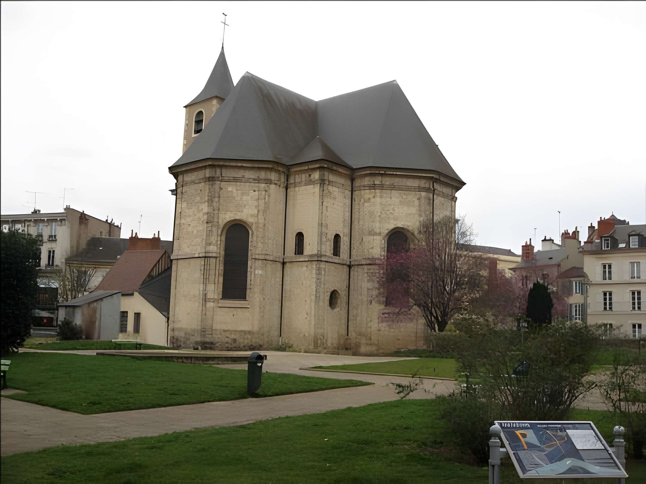 Église Saint-Pierre de Nevers