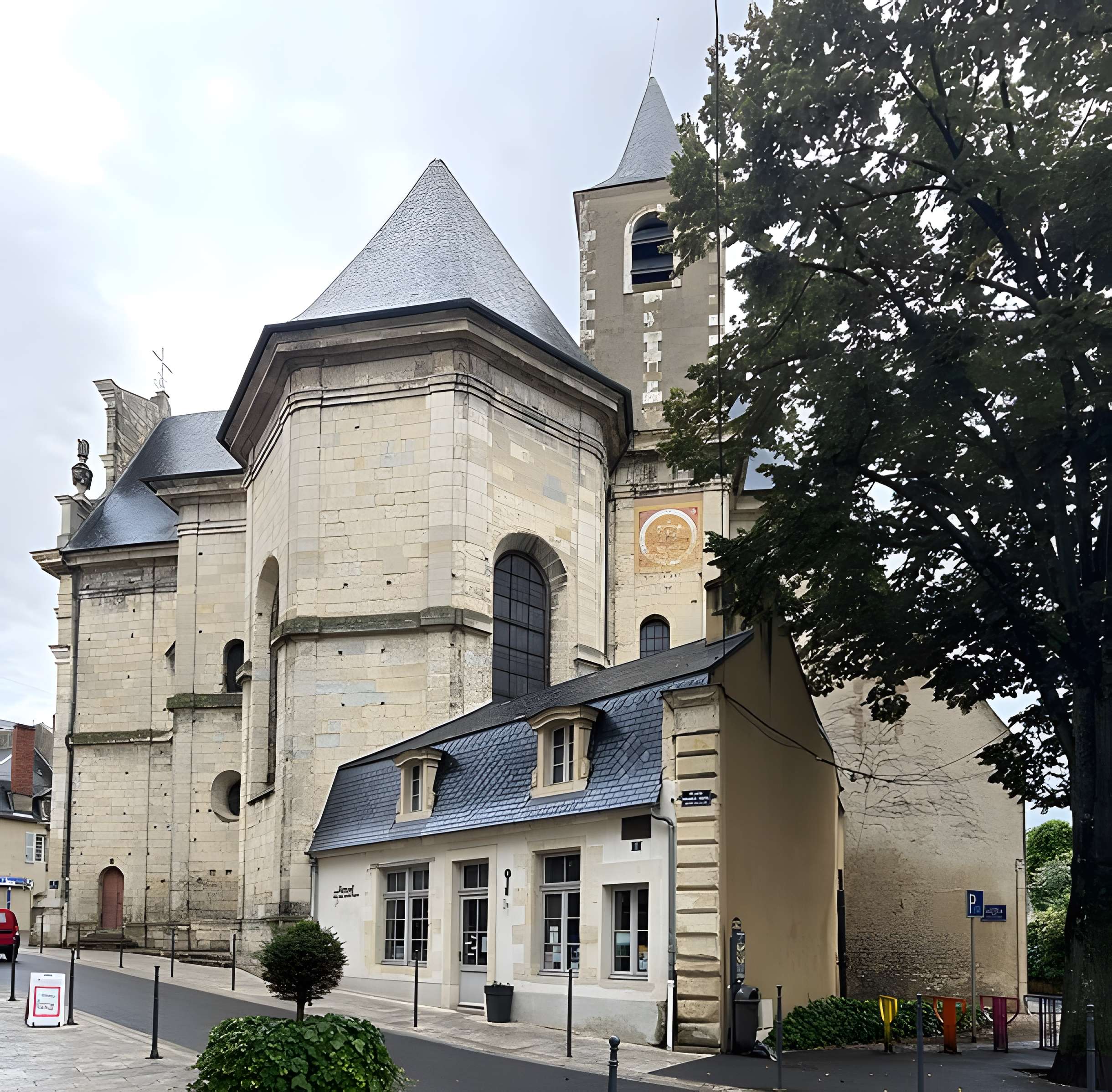 Église Saint-Pierre de Nevers