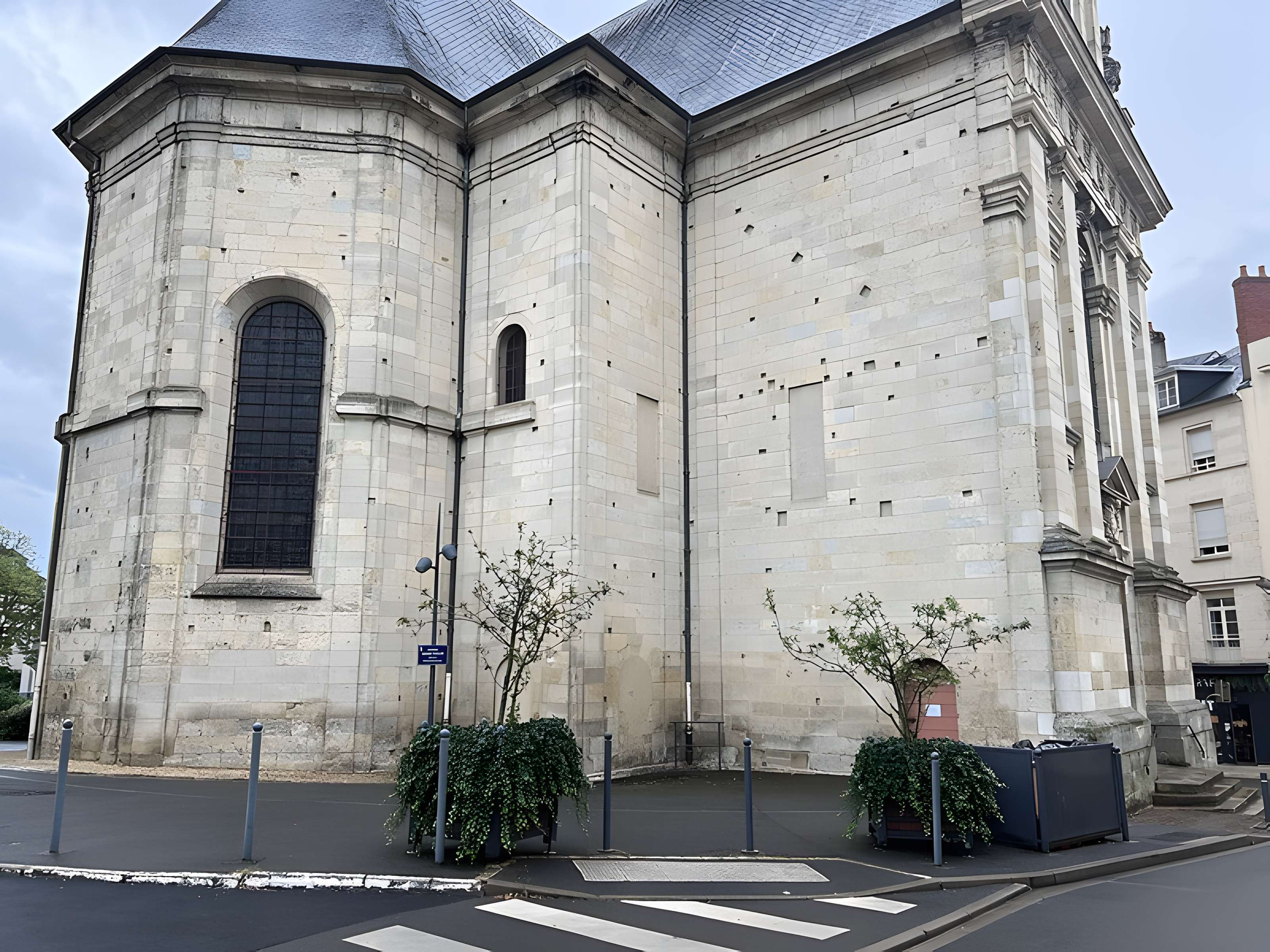 Église Saint-Pierre de Nevers