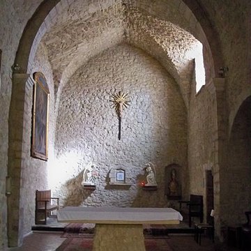 Église Saint-Pierre de Pierrevert
