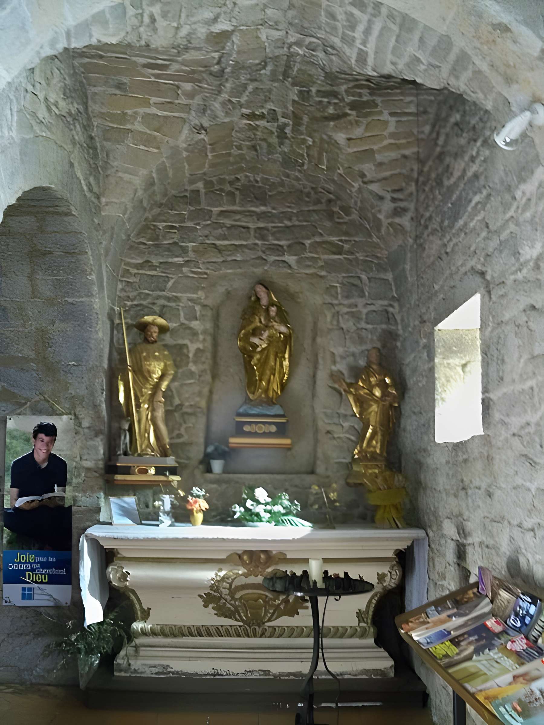 Église Saint-Pierre de Pierrevert