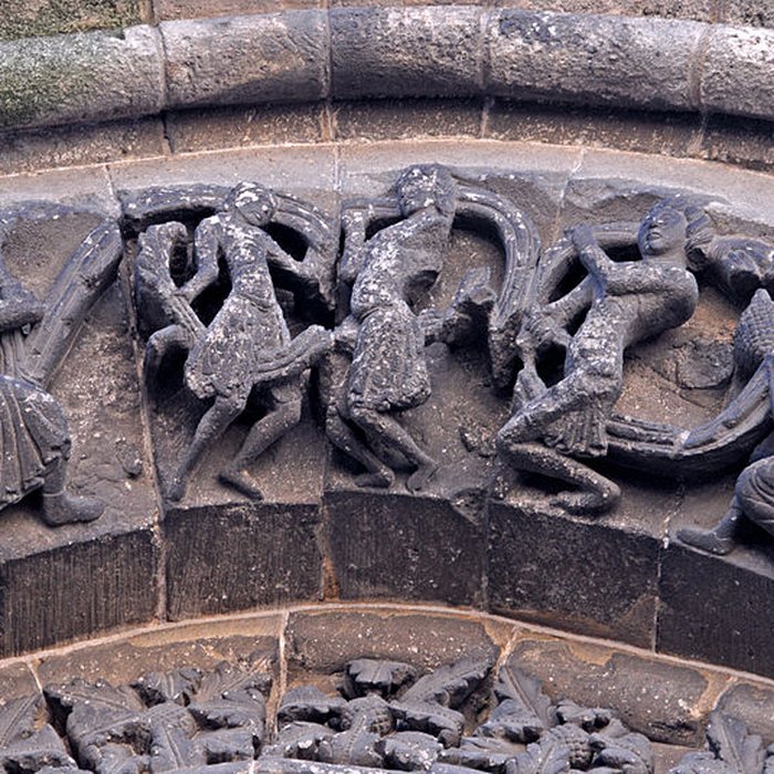 Photo de Église Saint-Pierre de Pont-lAbbé-dArnoult
