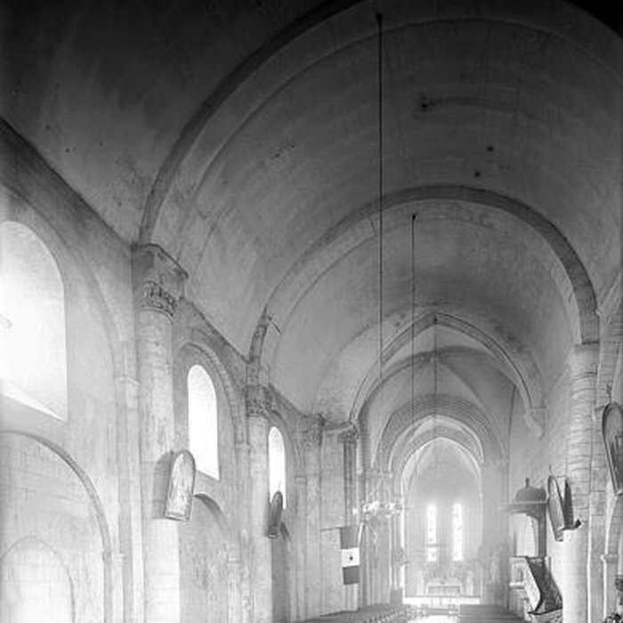 Photo de Église Saint-Pierre de Pont-lAbbé-dArnoult