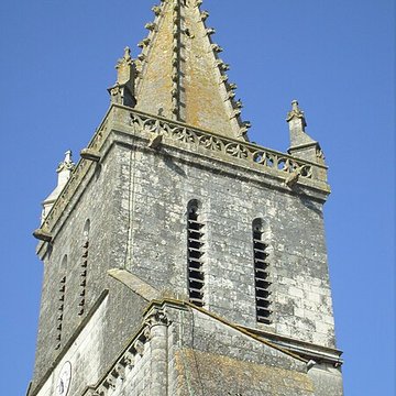 Église Saint-Pierre de Pont-lAbbé-dArnoult