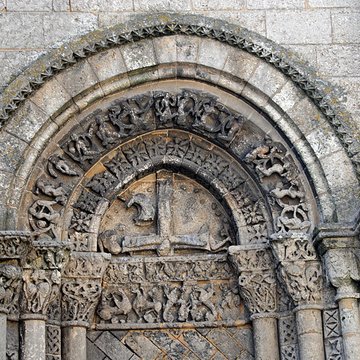 Église Saint-Pierre de Pont-lAbbé-dArnoult