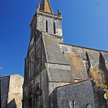 Église Saint-Pierre de Pont-lAbbé-dArnoult