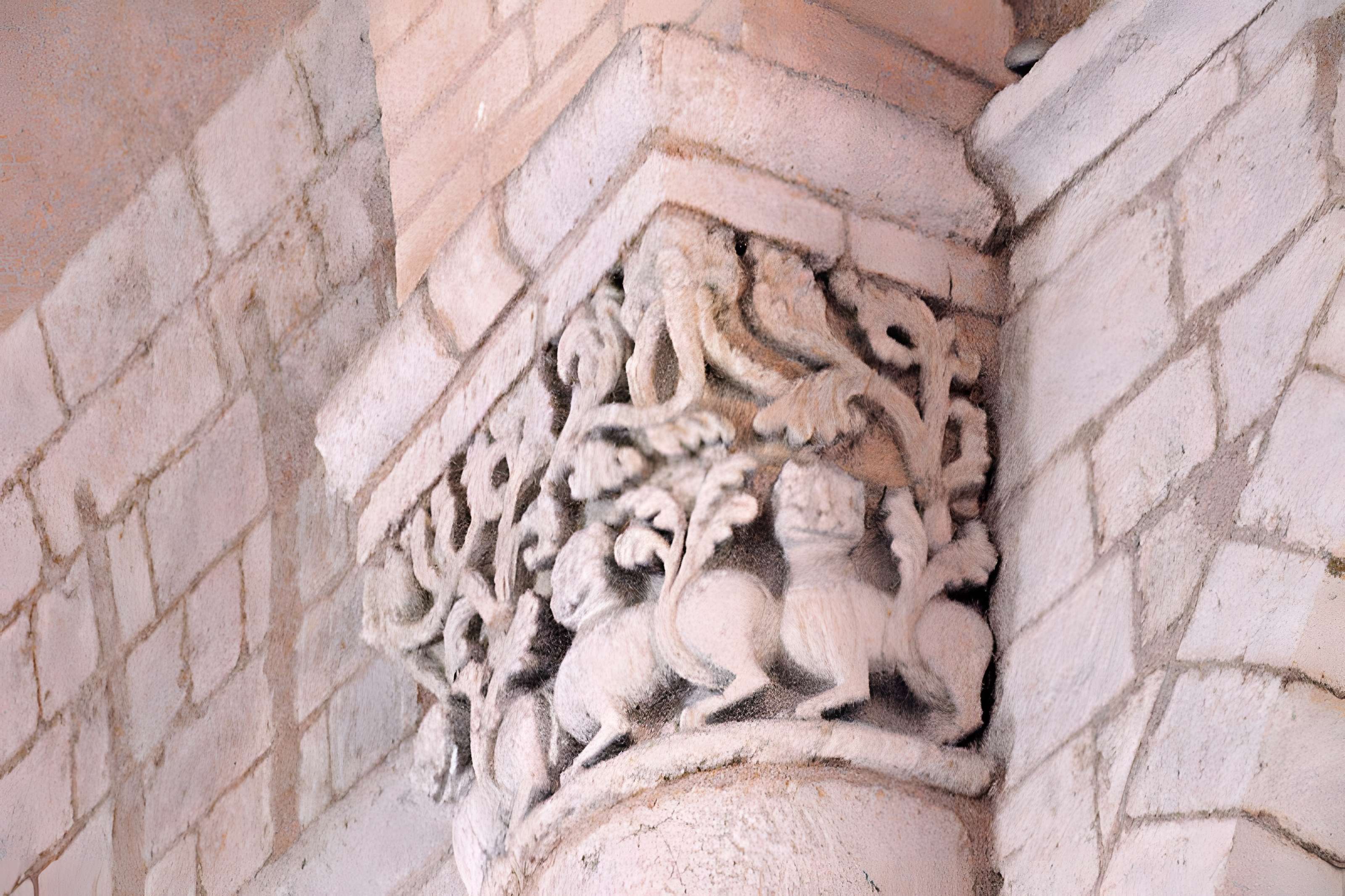 Église Saint-Pierre de Pont-l'Abbé-d'Arnoult