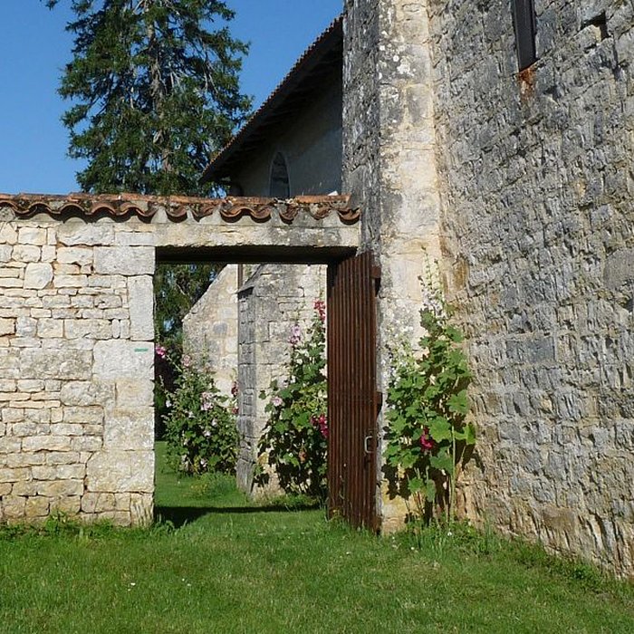 Photo de Église Saint-Pierre de Poursac