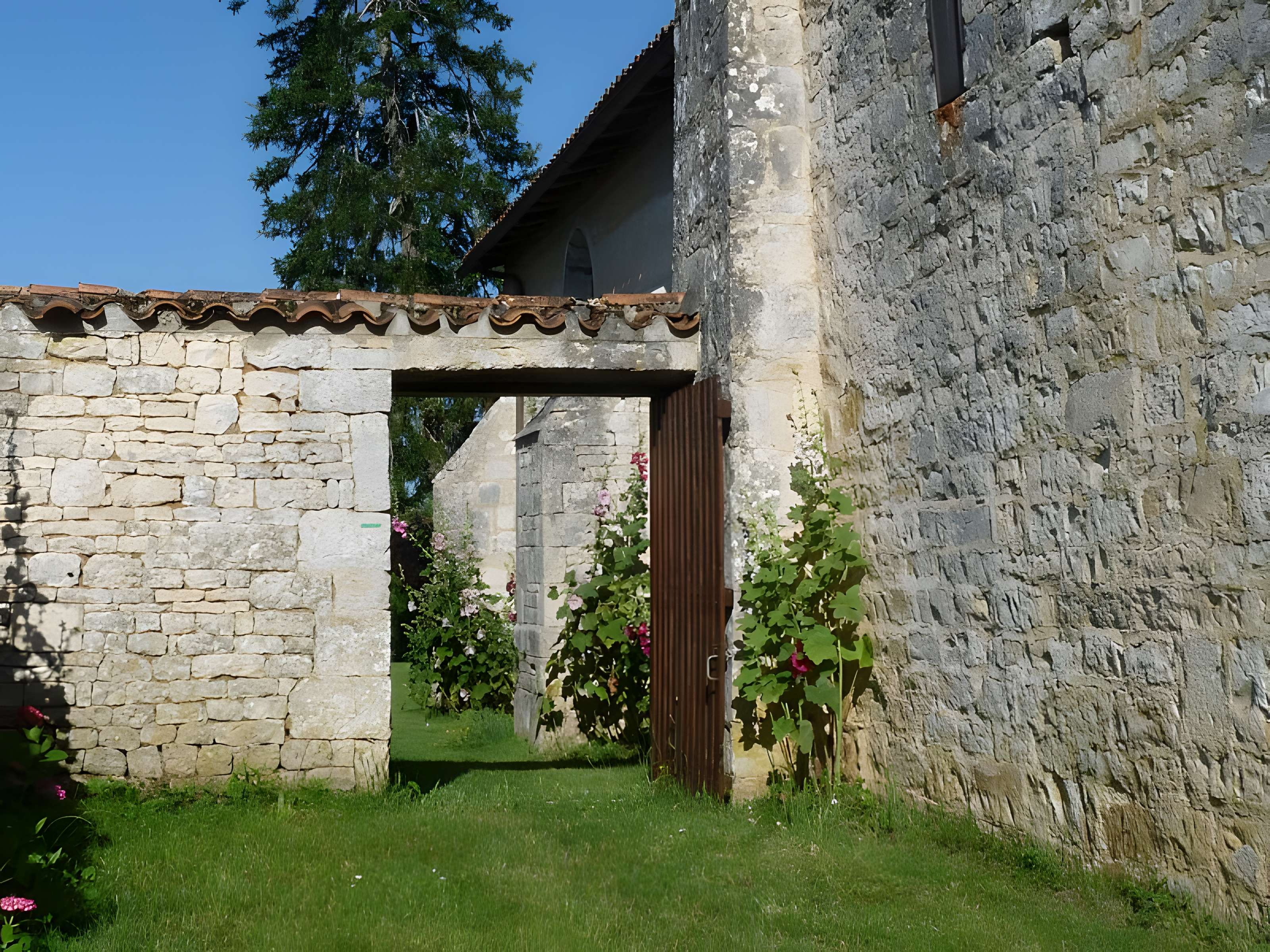 Église Saint-Pierre de Poursac