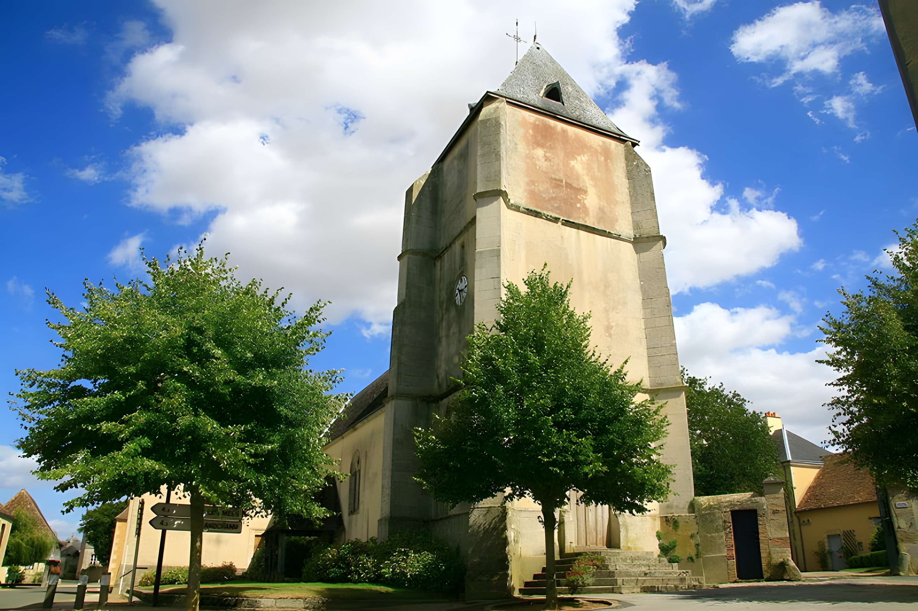 Église Saint-Pierre de René 