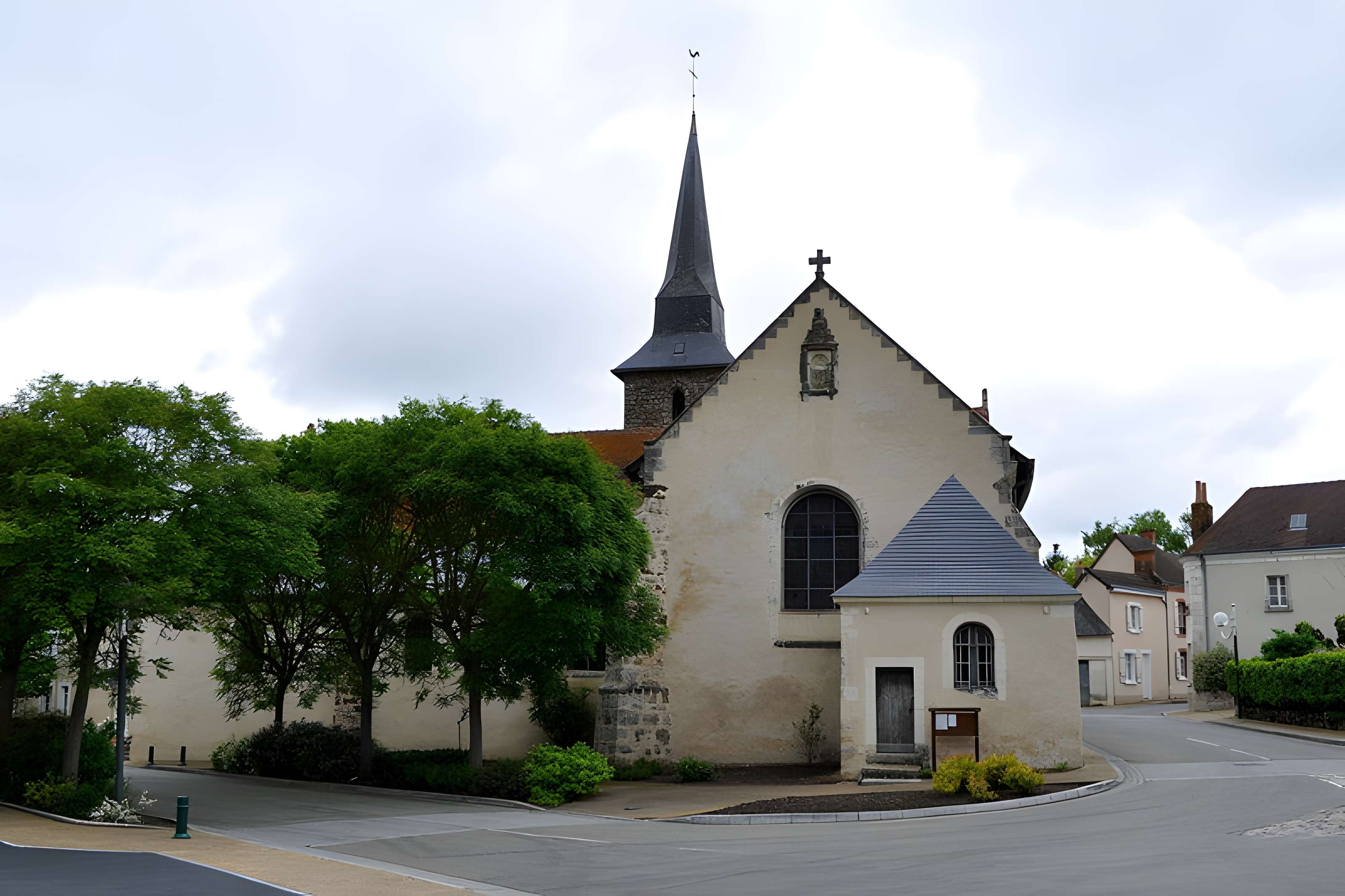 Église Saint-Pierre de Requeil