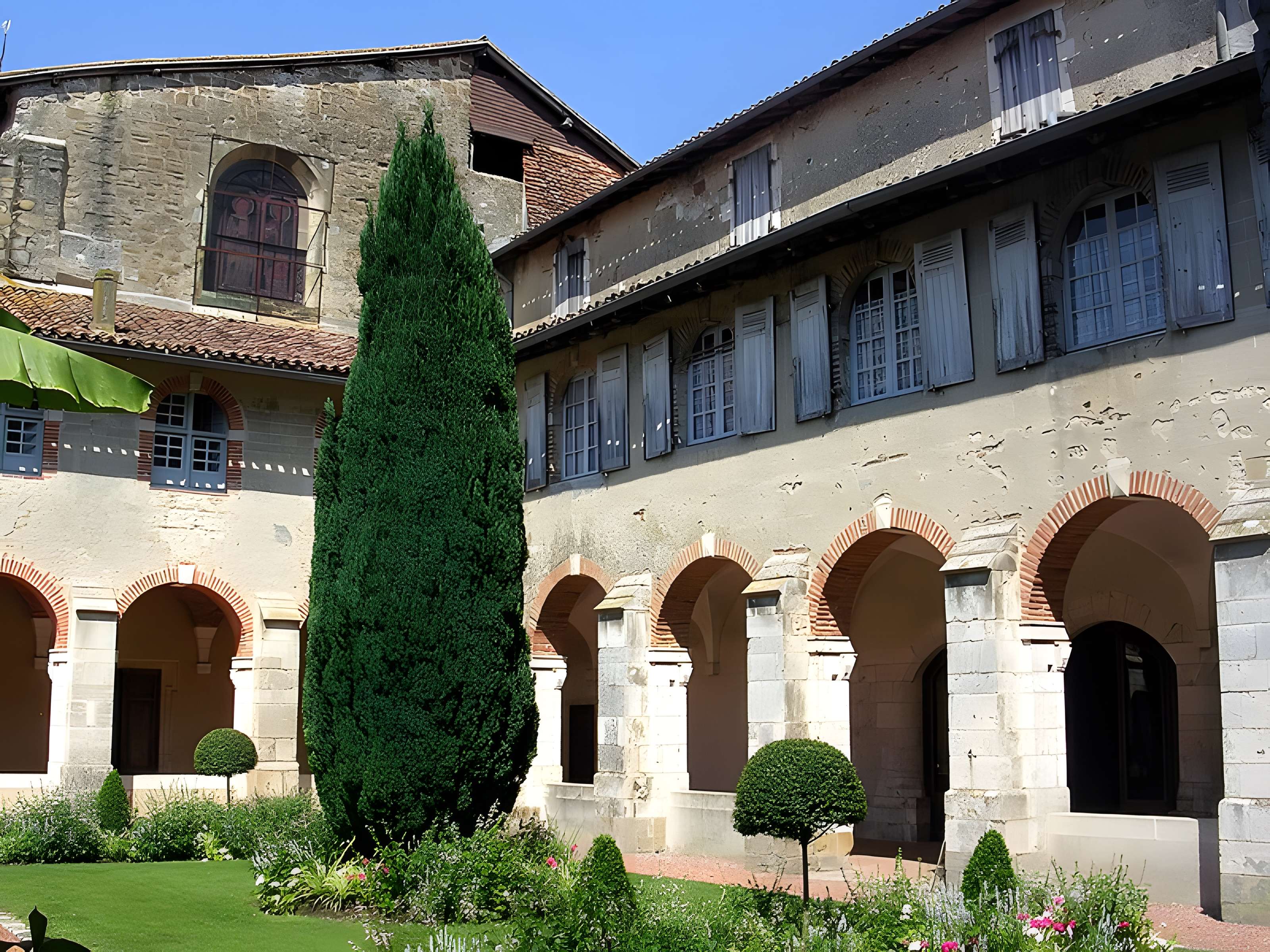 Abbaye de Saint-Sever