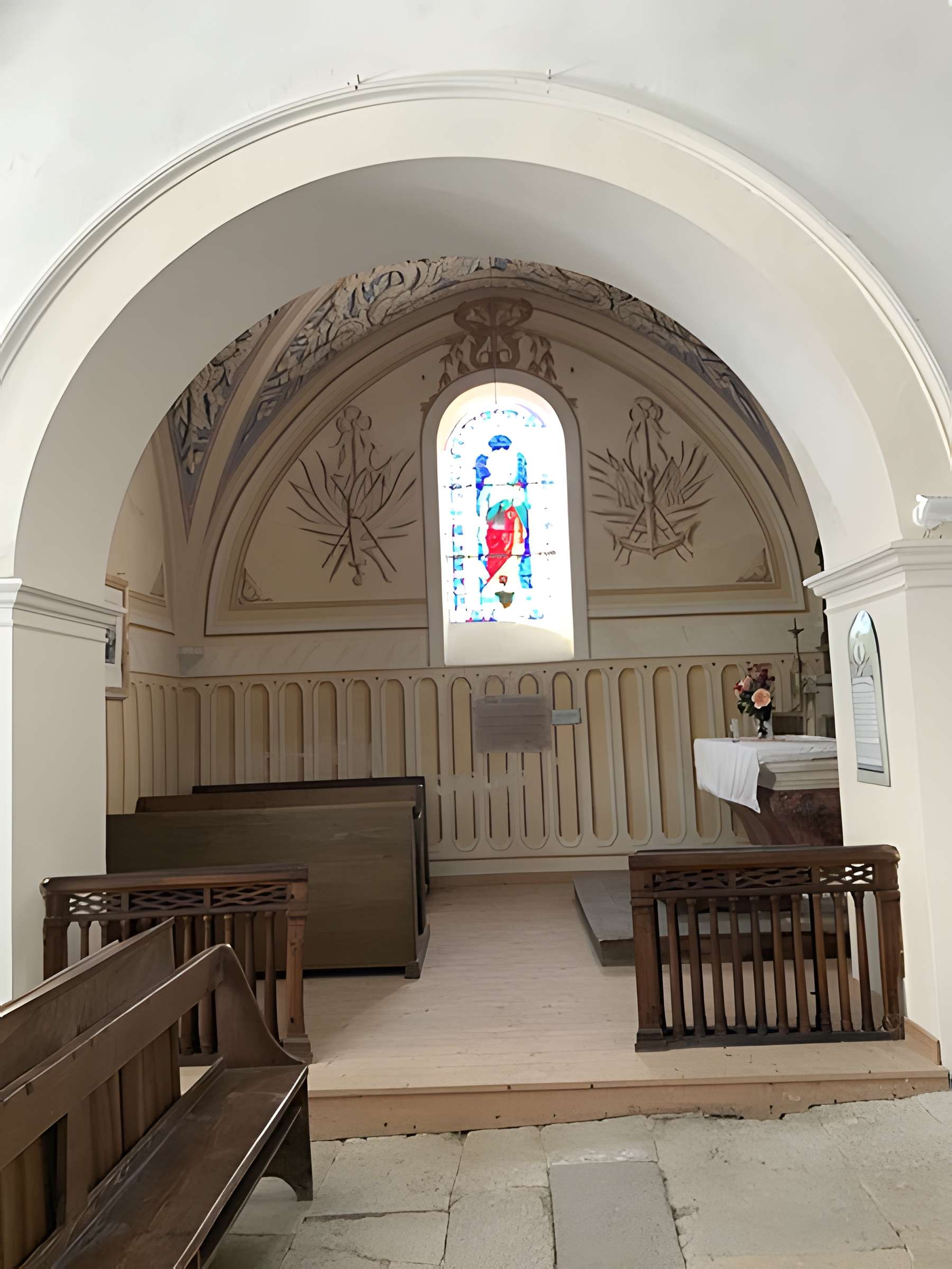 Église Saint-Pierre de Rossillon