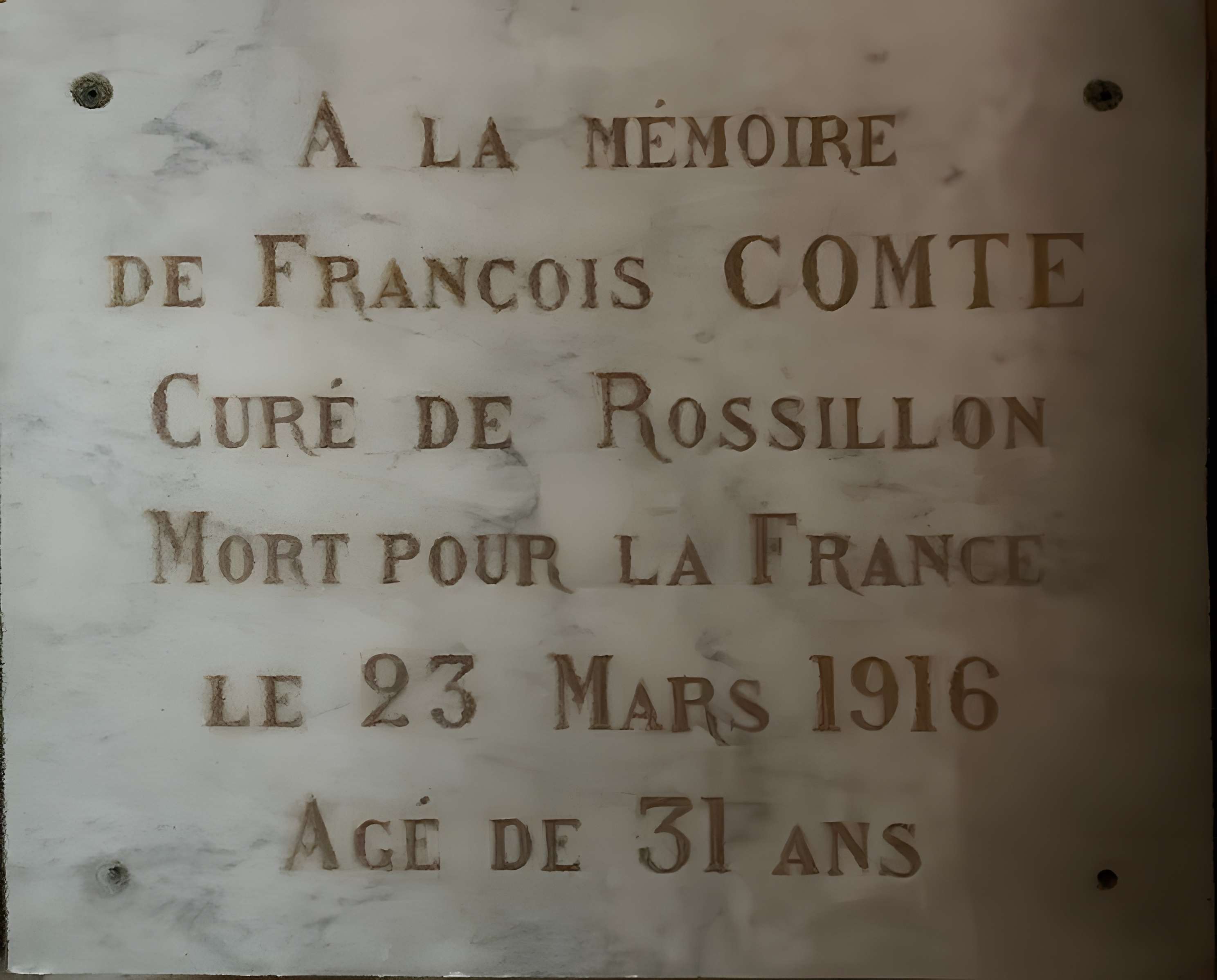 Église Saint-Pierre de Rossillon