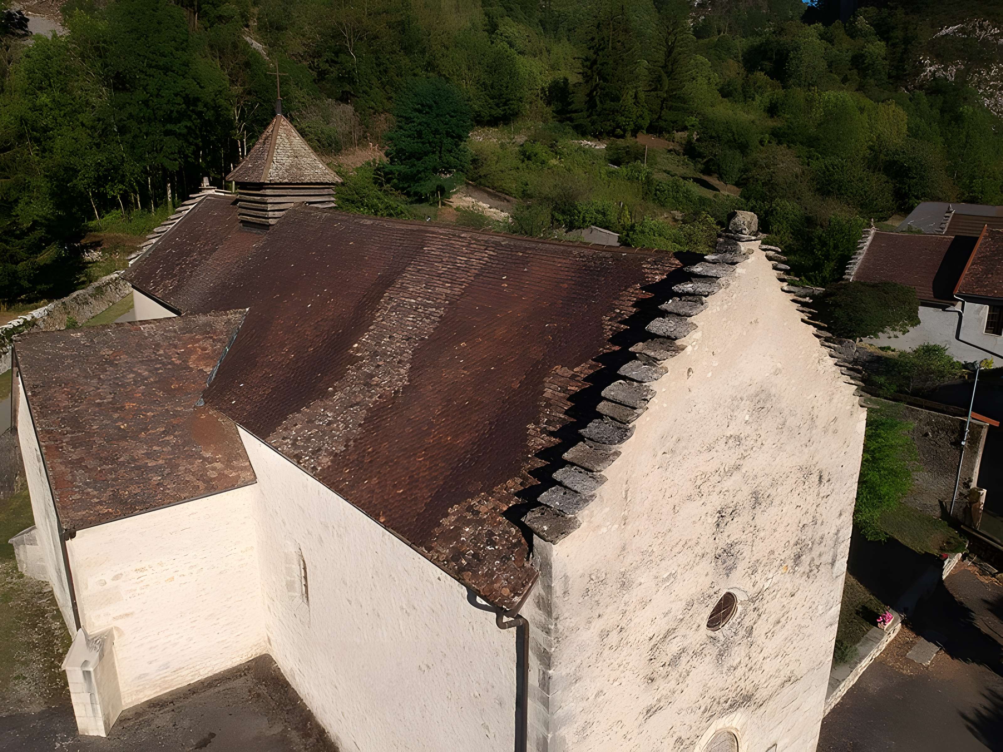 Église Saint-Pierre de Rossillon