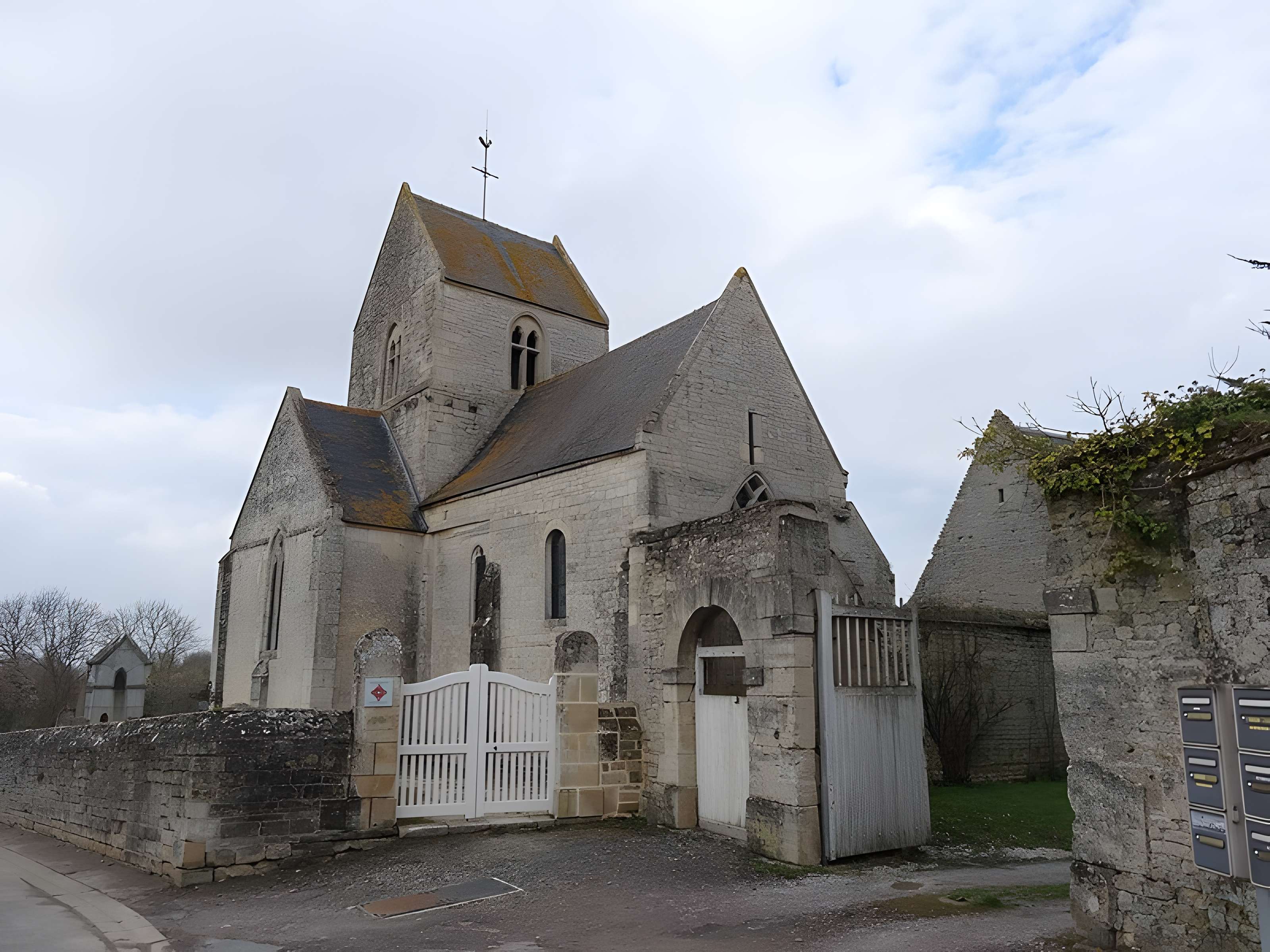 Église Saint-Pierre de Rucqueville