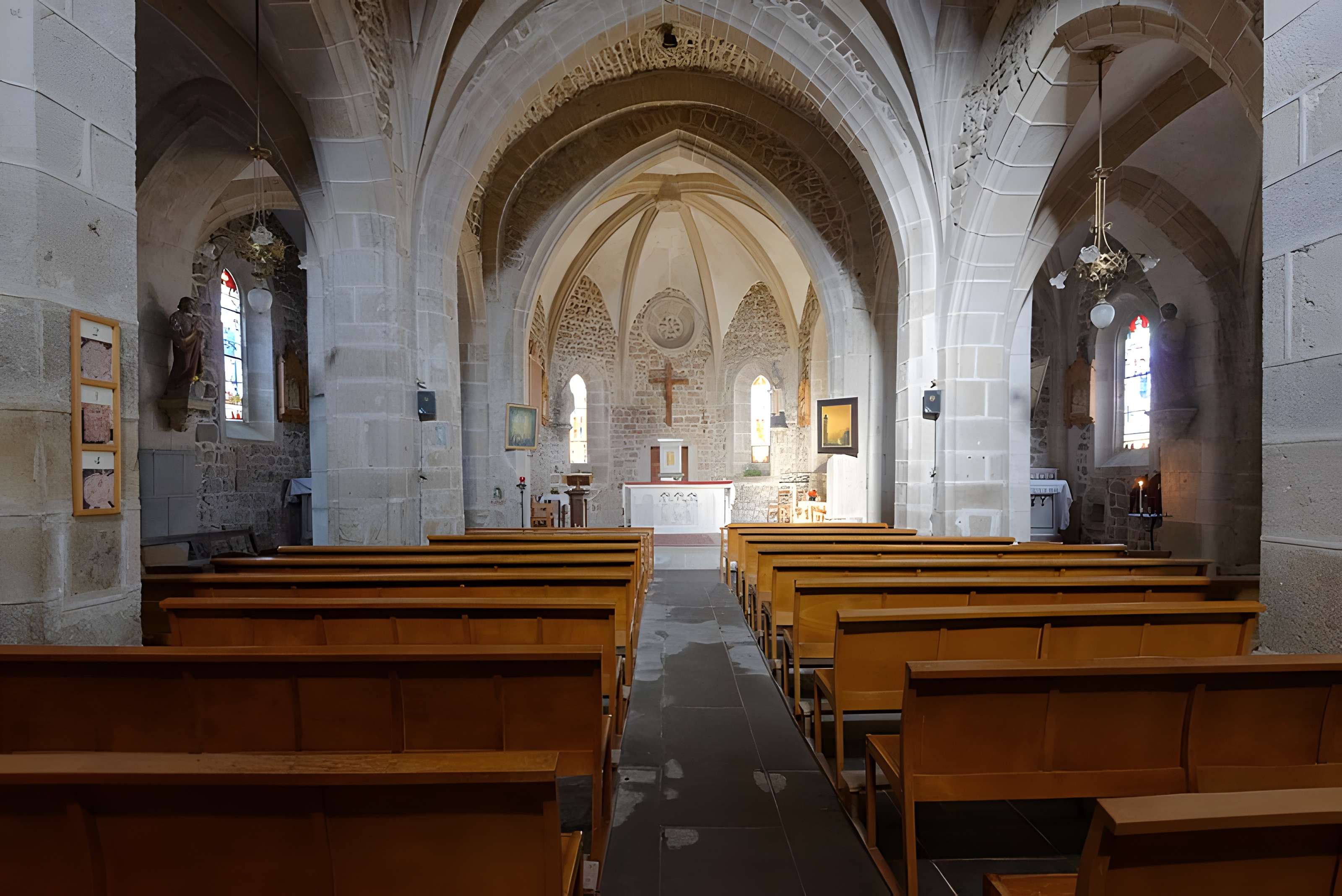 Église Saint-Pierre de Saillant