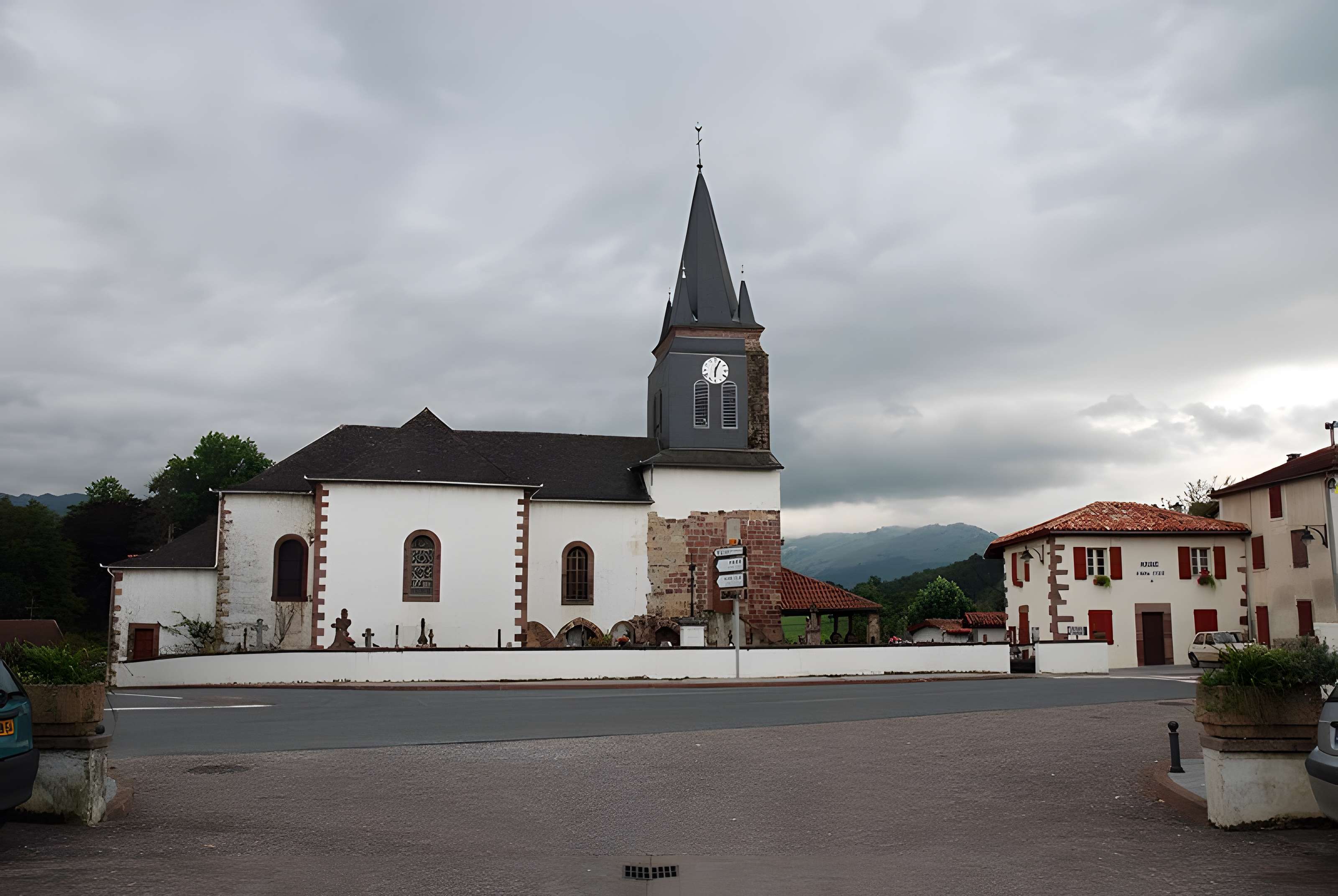Église Saint-Pierre de Saint-Jean-le-Vieux 