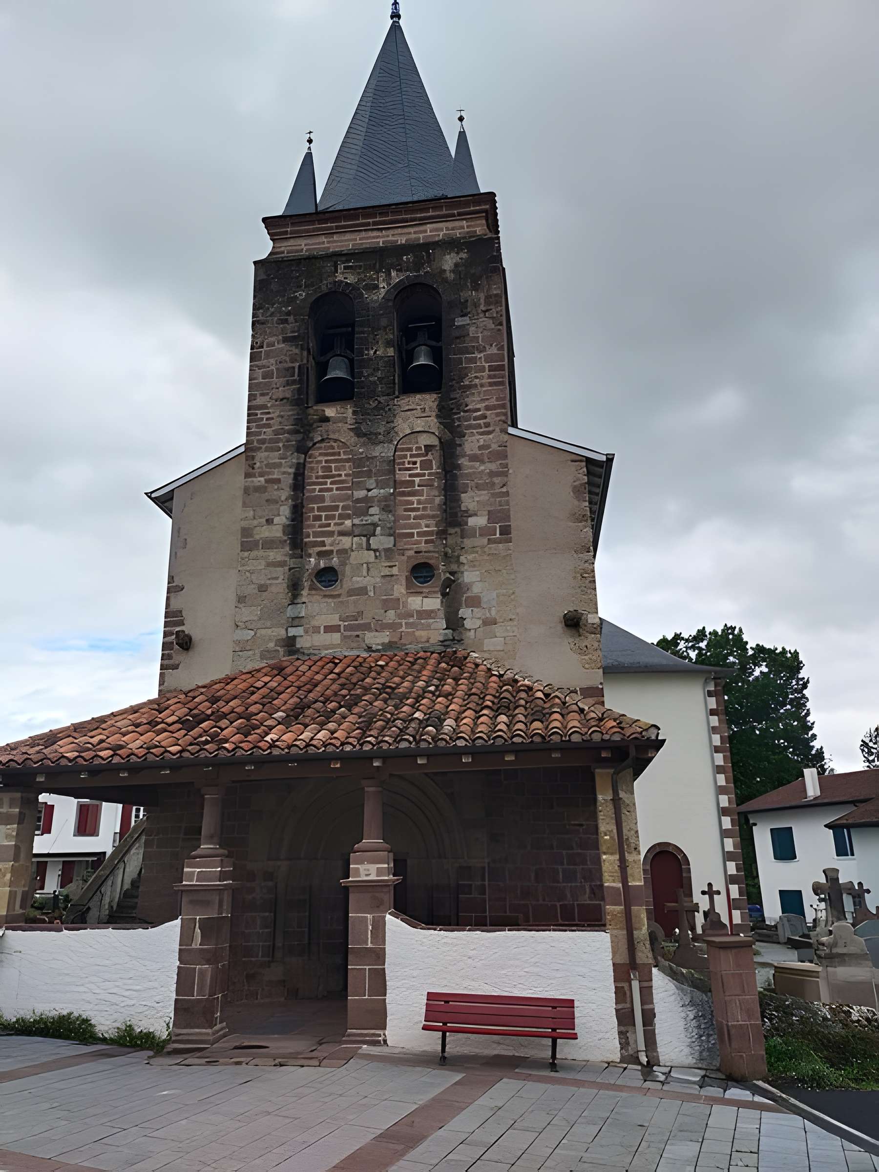 Église Saint-Pierre de Saint-Jean-le-Vieux