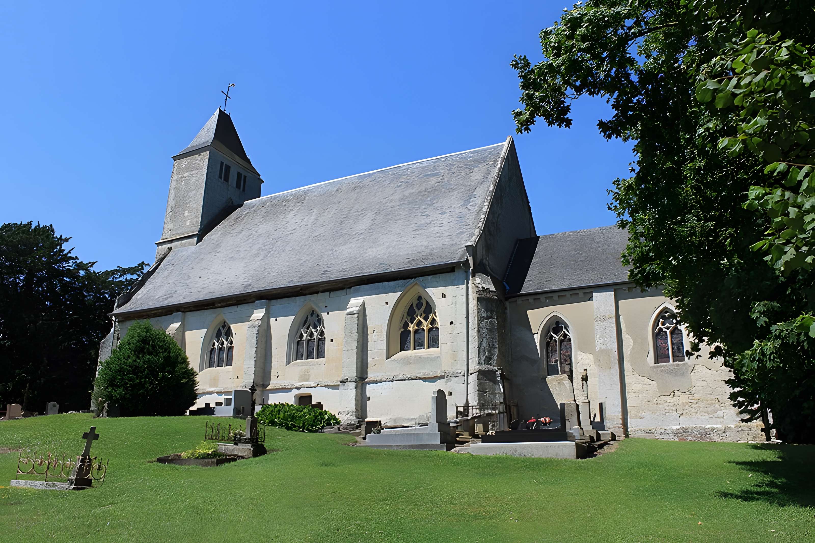 Église Saint-Pierre de Saint-Pierre-Azif
