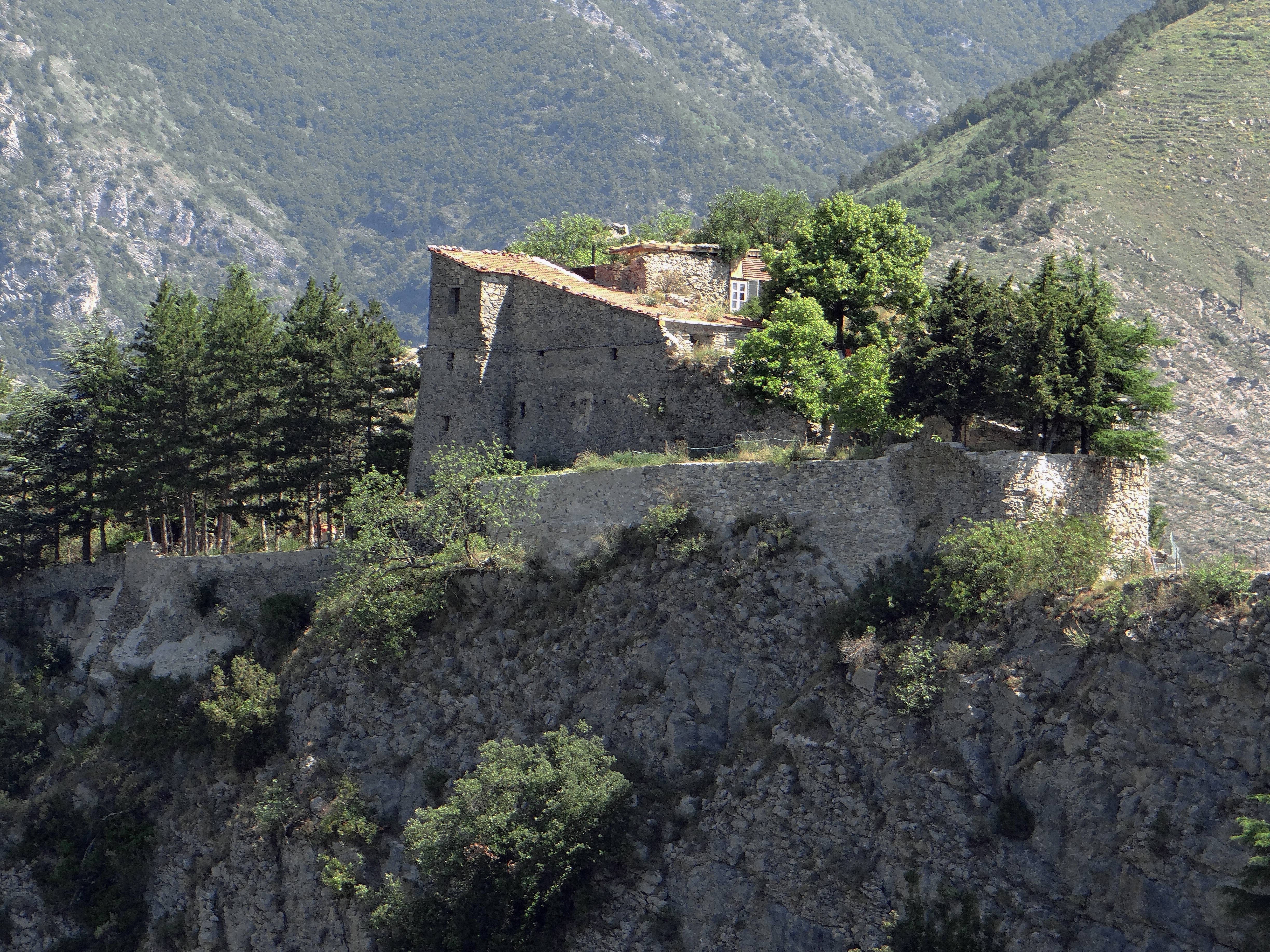 Photo de Castello di Piène-Haute
