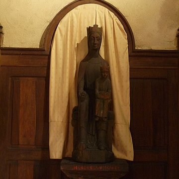 Église Saint-Pierre de Saulges