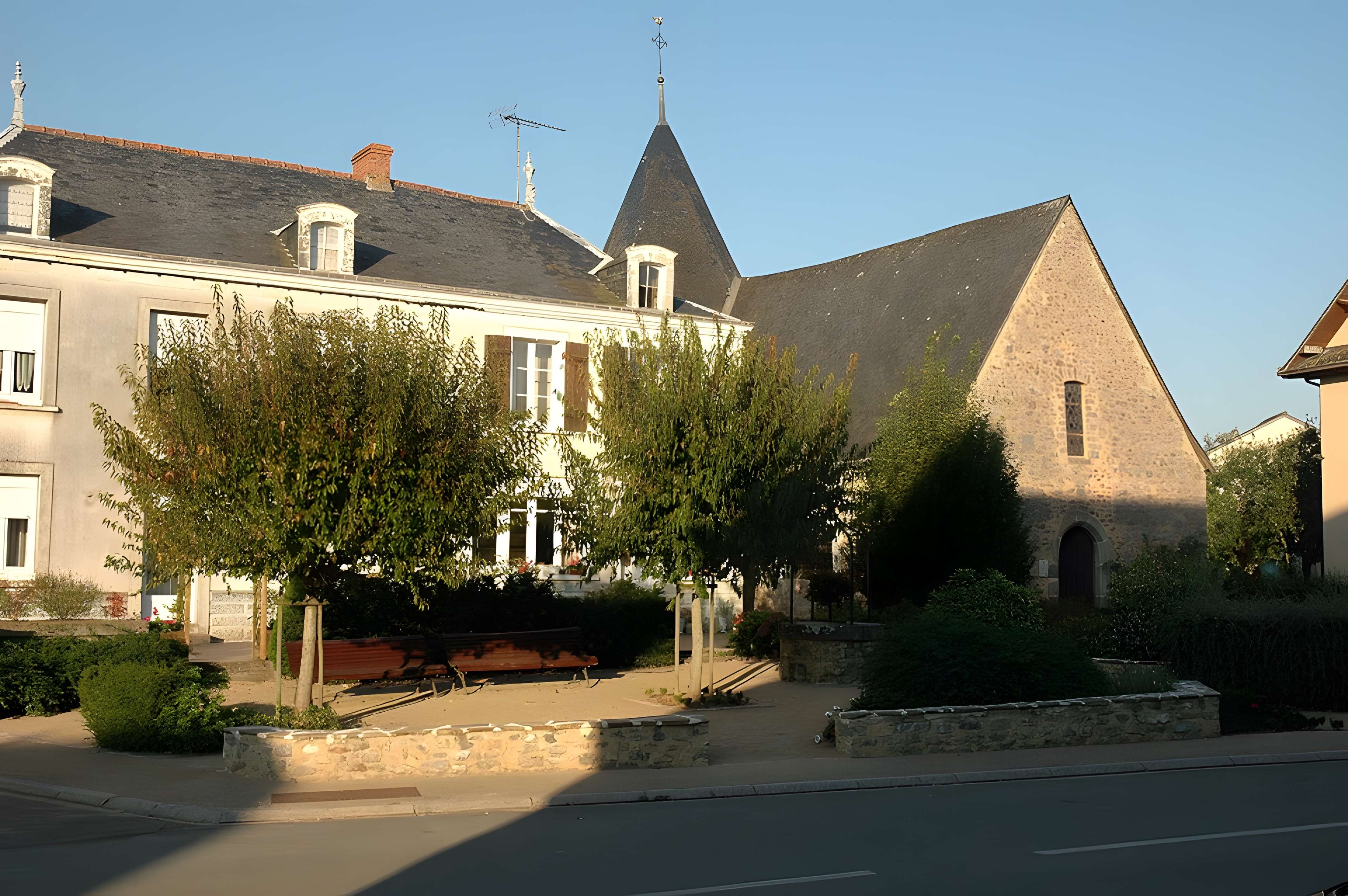 Église Saint-Pierre de Saulges