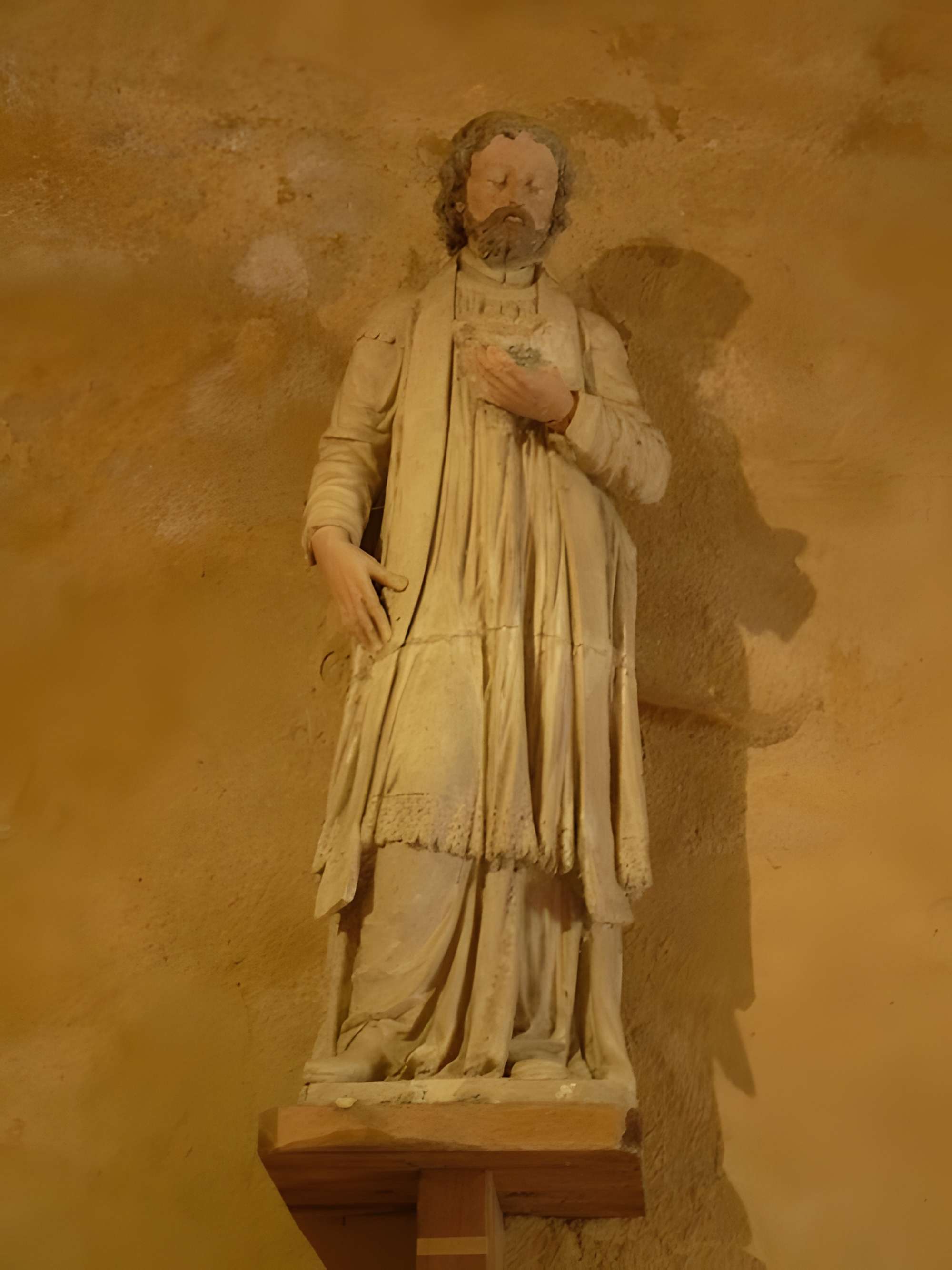 Église Saint-Pierre de Saulges