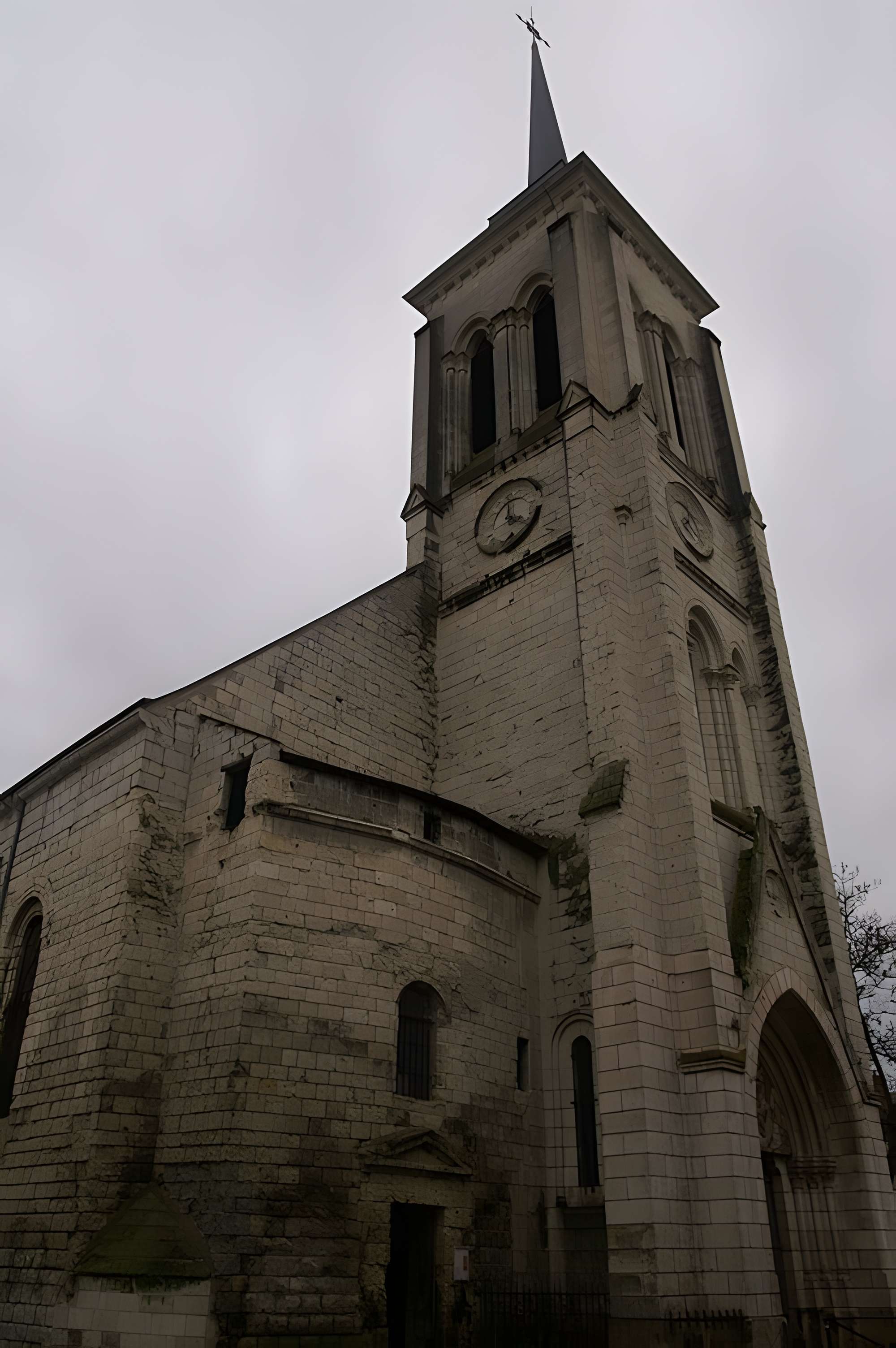 Église Saint-Pierre de Saumur