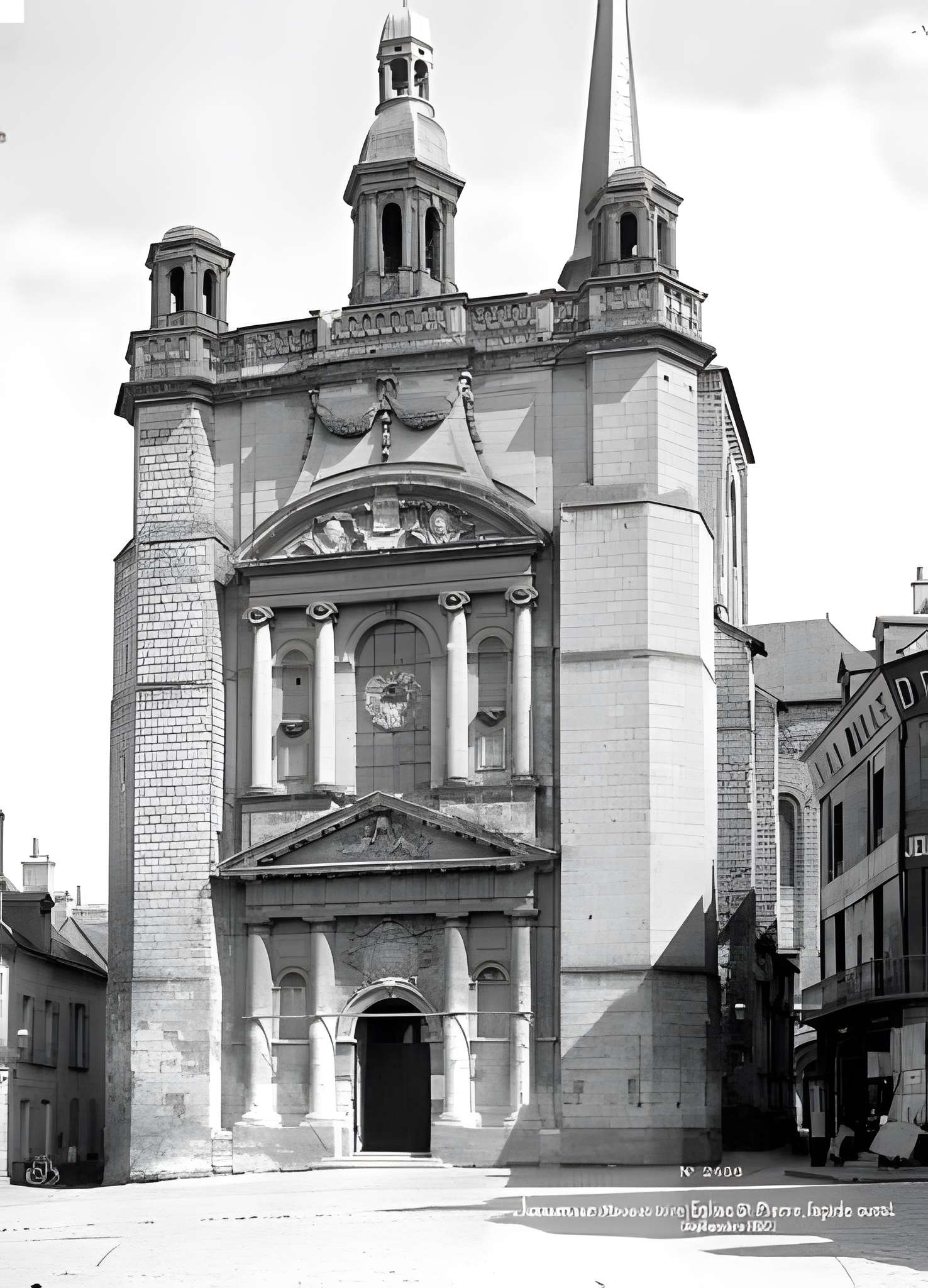 Église Saint-Pierre de Saumur 