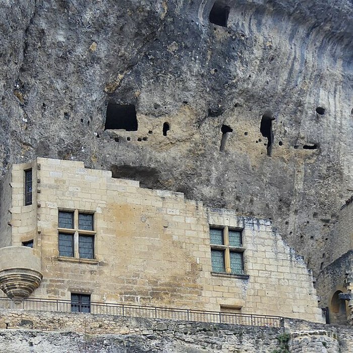 Photo de Château de Tayac et ses dépendances