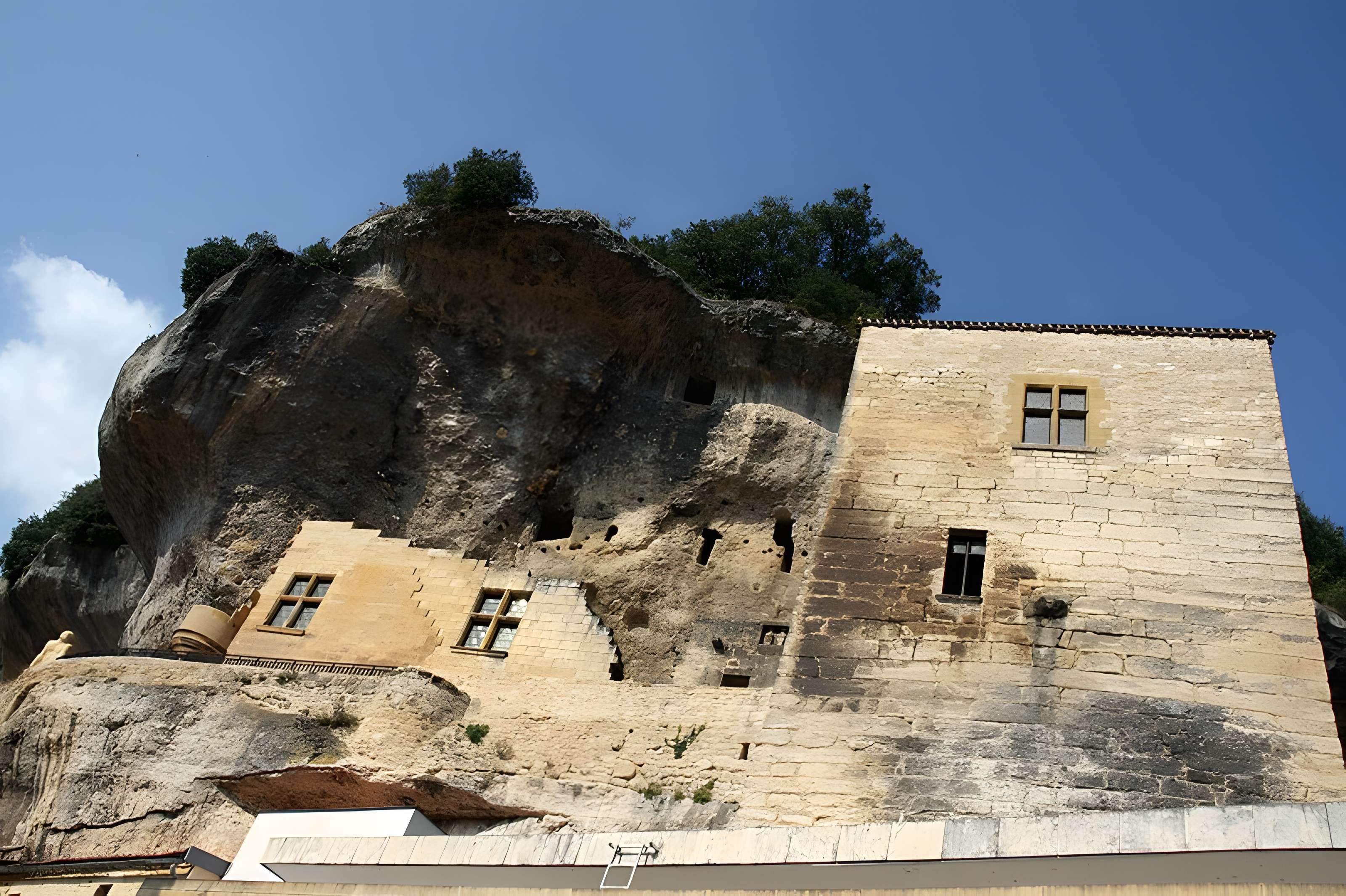 Château de Tayac et ses dépendances
