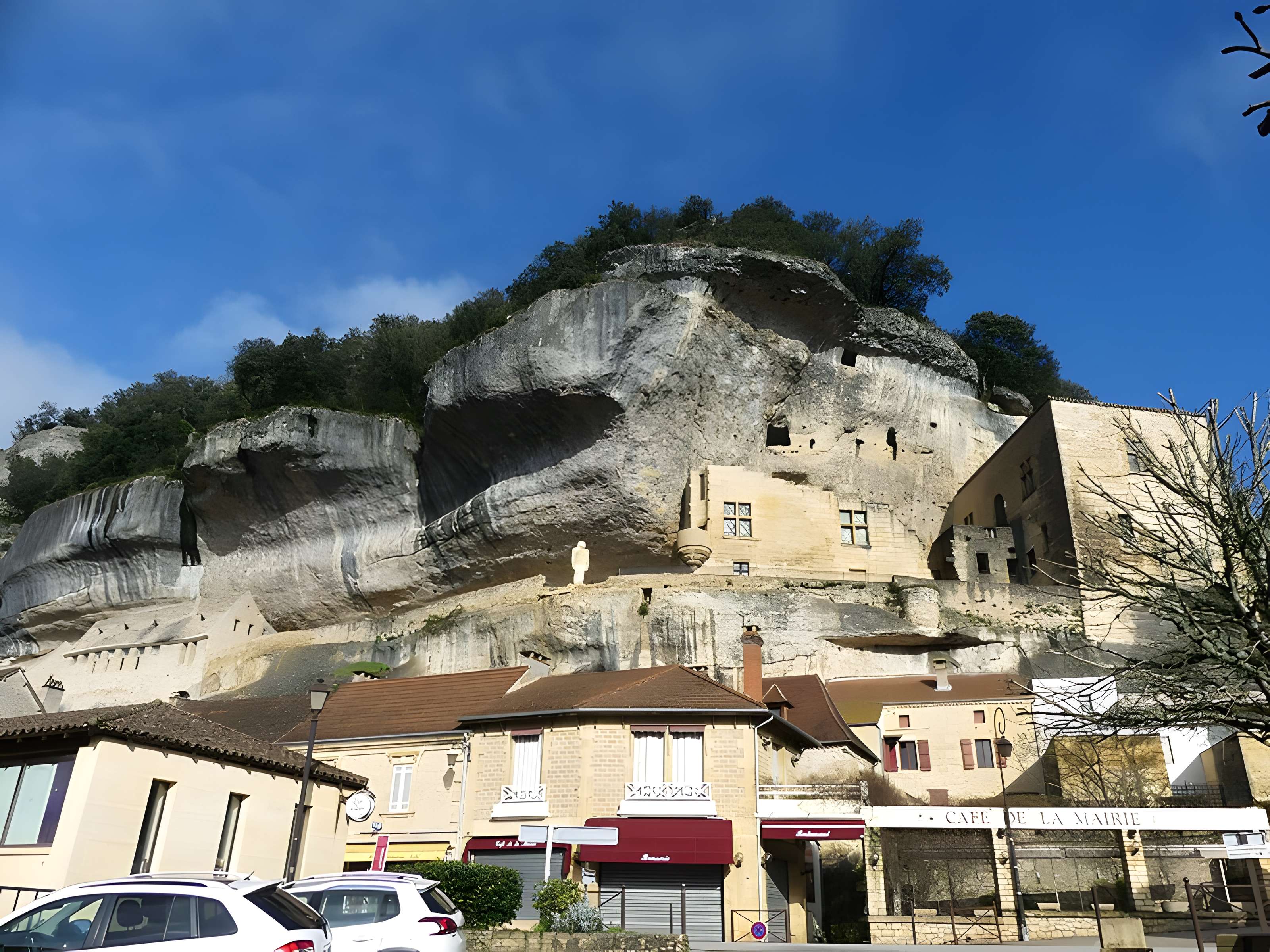 Château de Tayac et ses dépendances