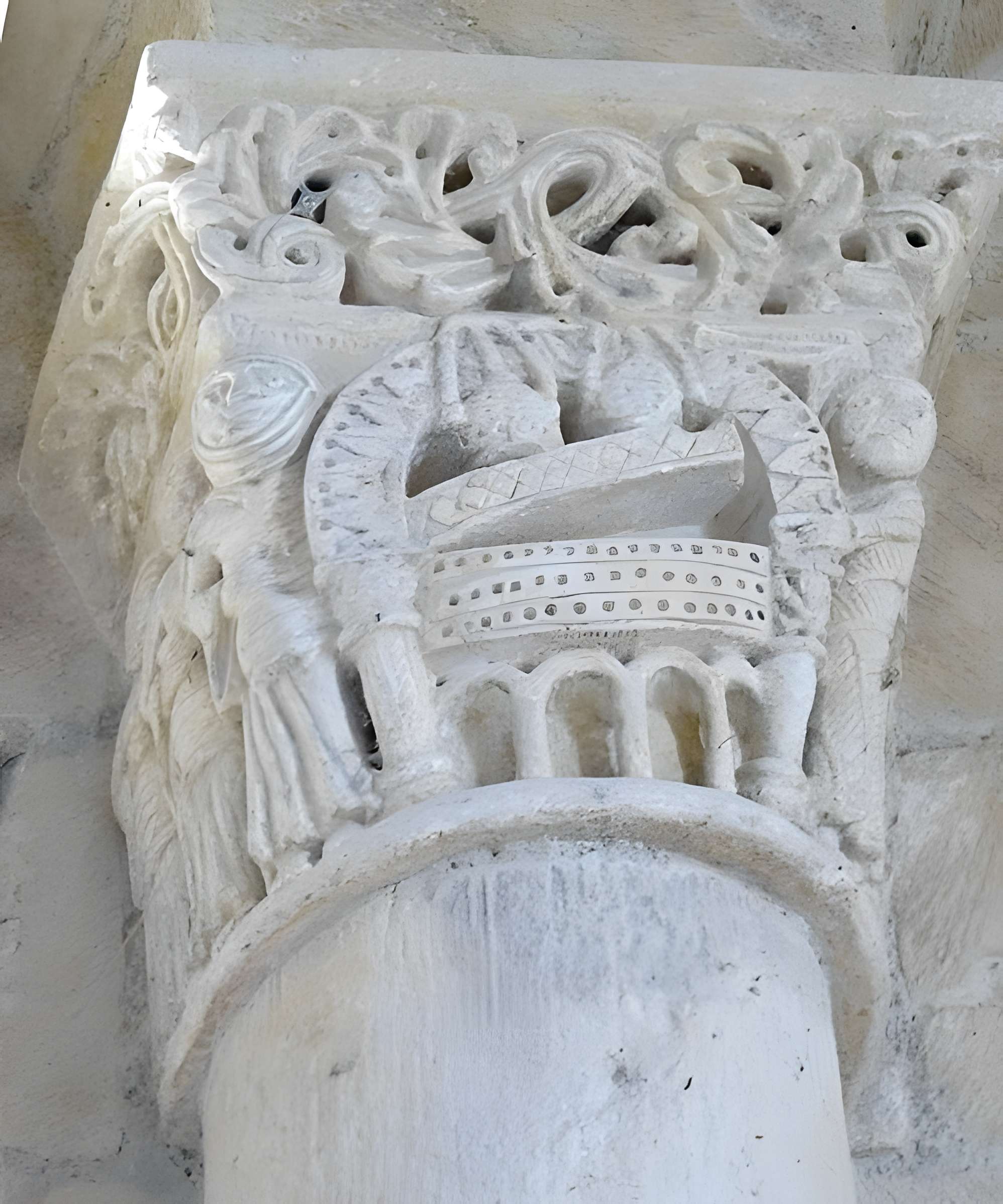 Église Saint-Pierre de Thaims