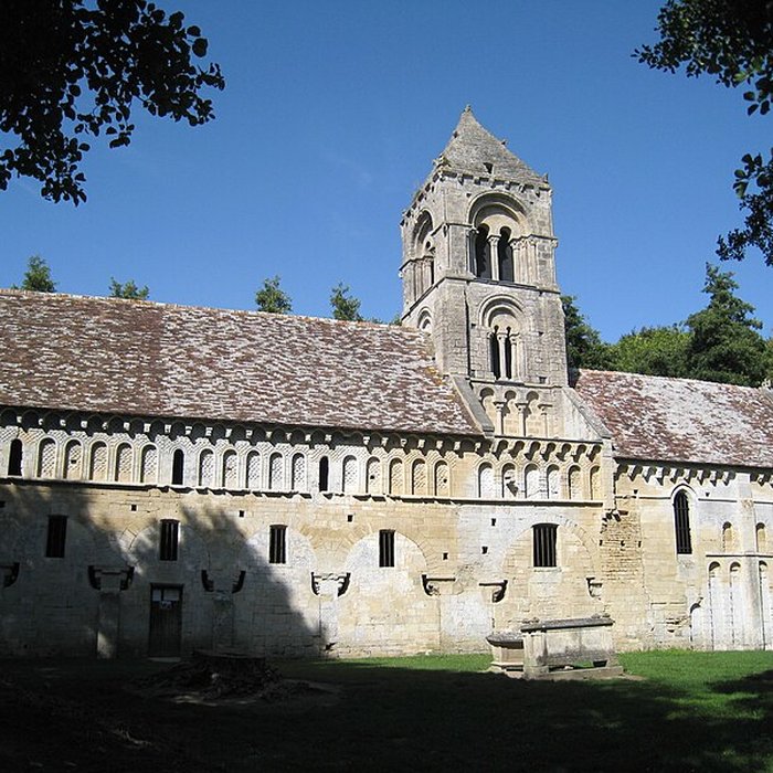 Photo de Église Saint-Pierre de Thaon