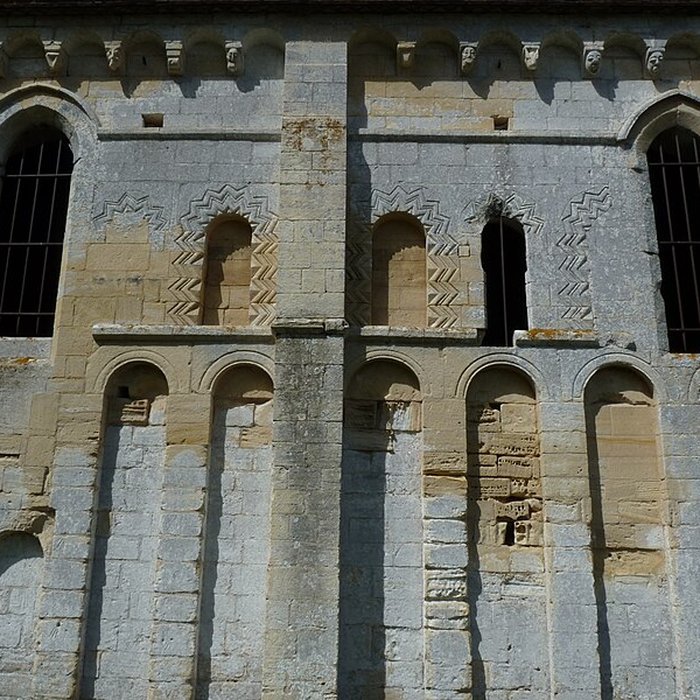 Photo de Église Saint-Pierre de Thaon