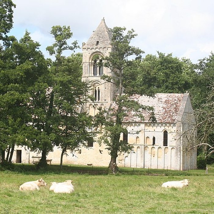 Photo de Église Saint-Pierre de Thaon