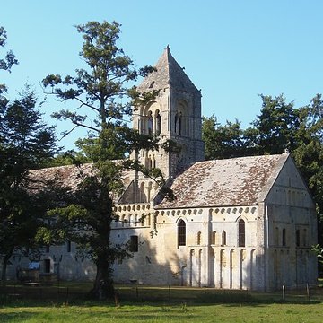 Église Saint-Pierre de Thaon