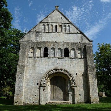 Église Saint-Pierre de Thaon