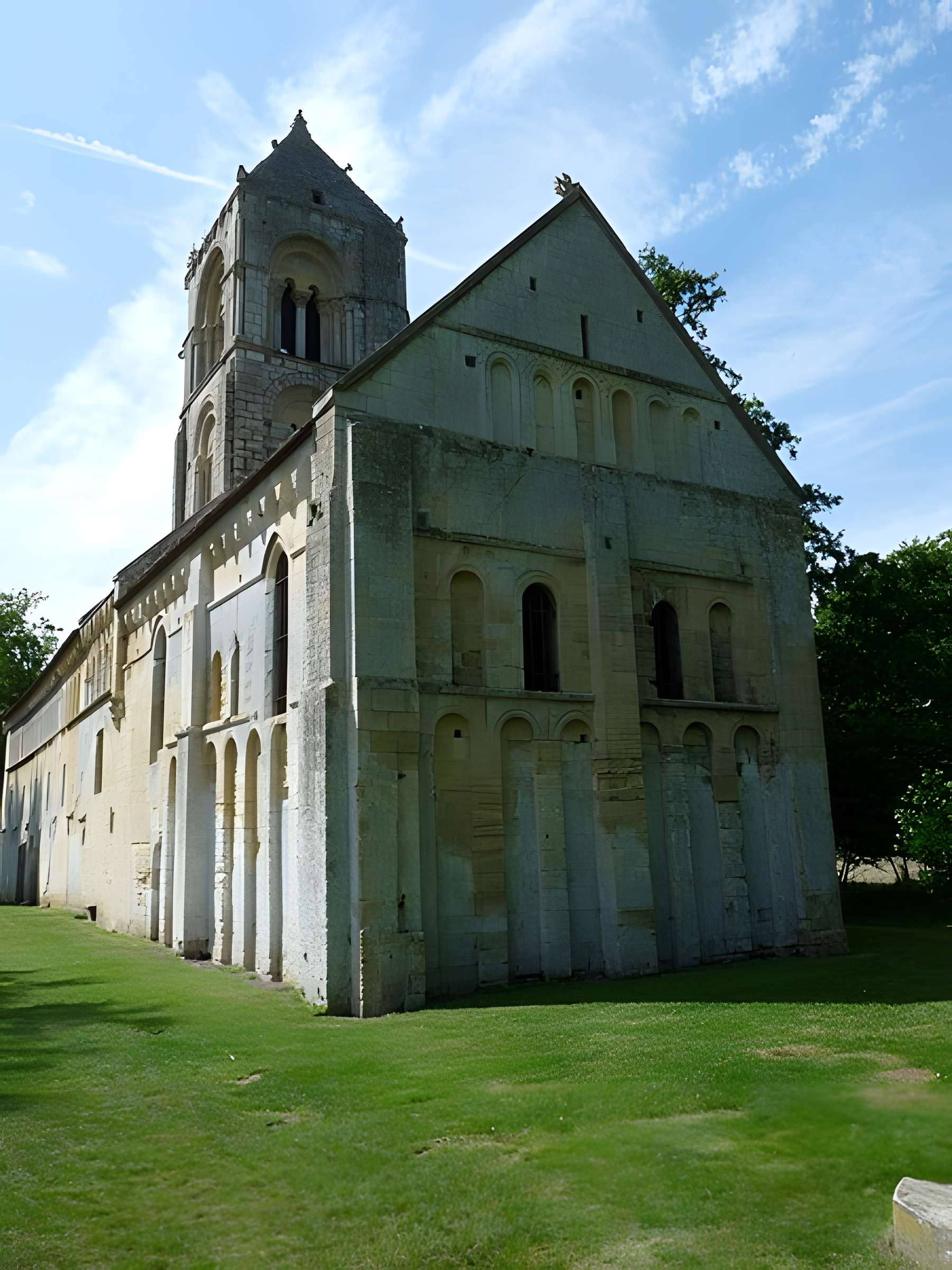 Église Saint-Pierre de Thaon