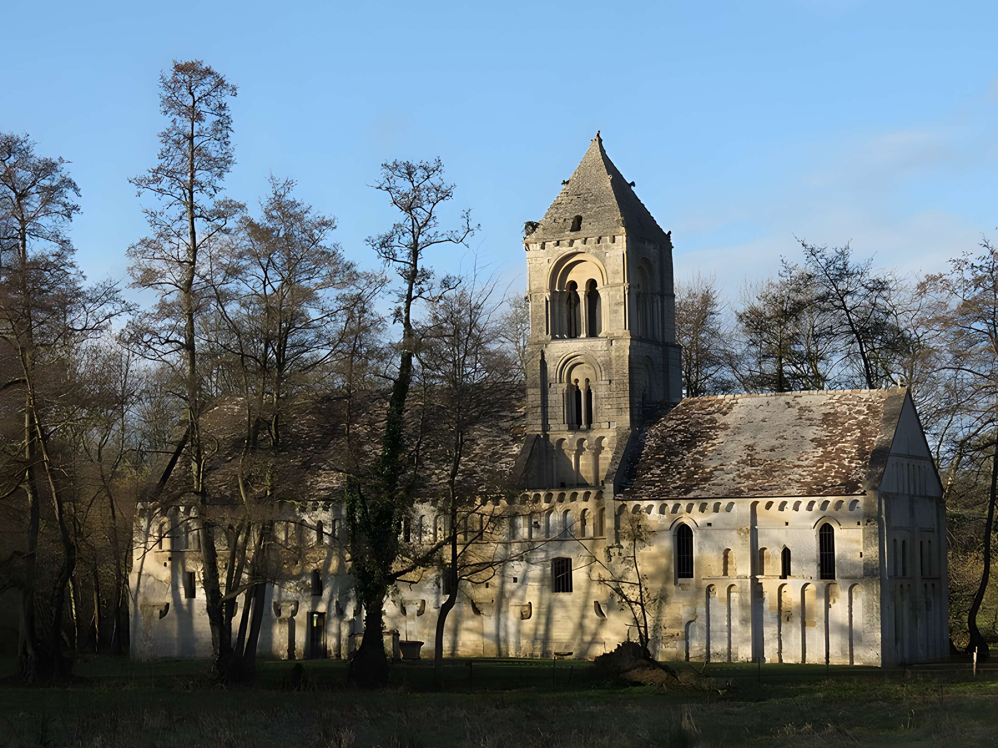 Église Saint-Pierre de Thaon