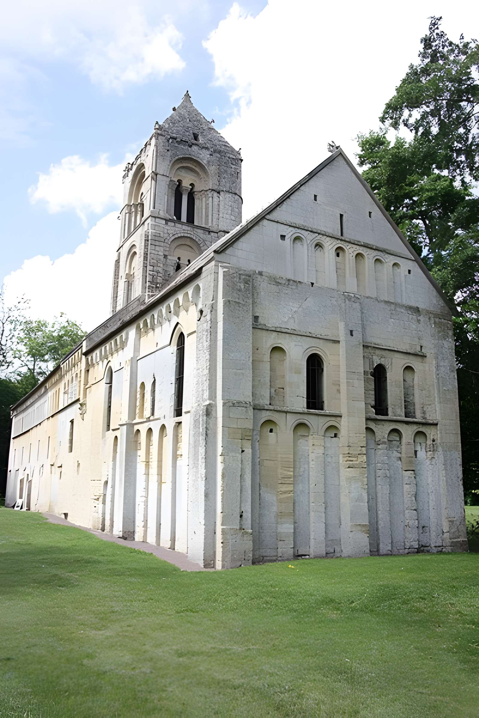 Église Saint-Pierre de Thaon