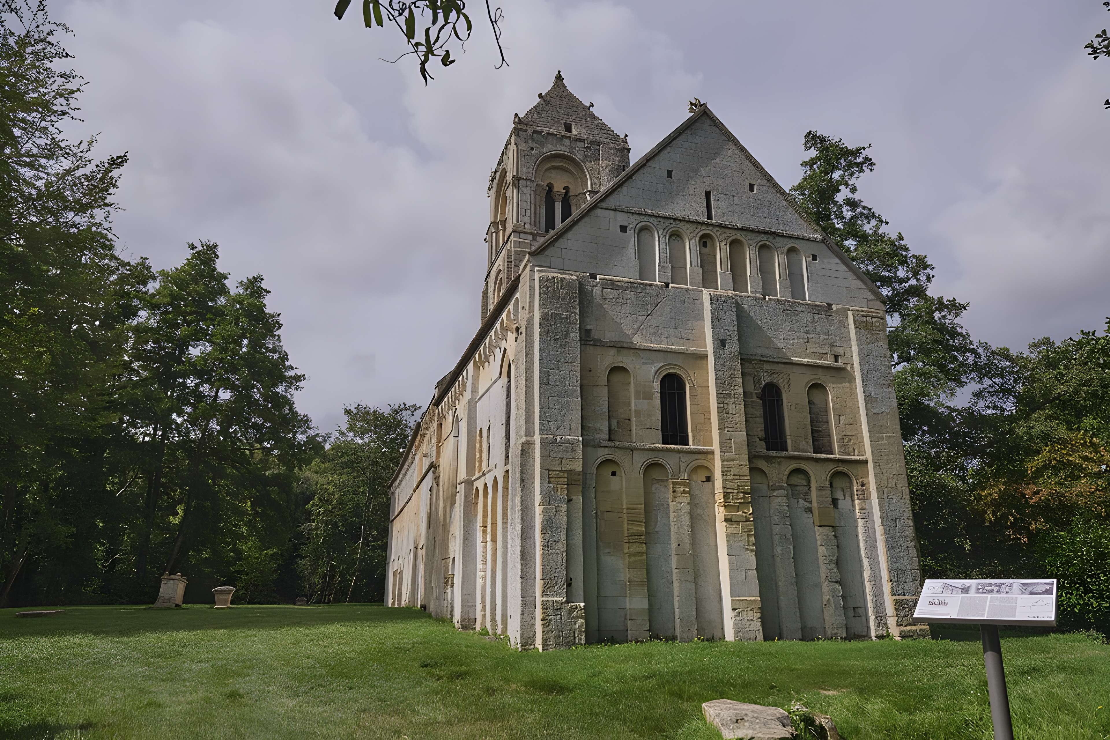 Église Saint-Pierre de Thaon