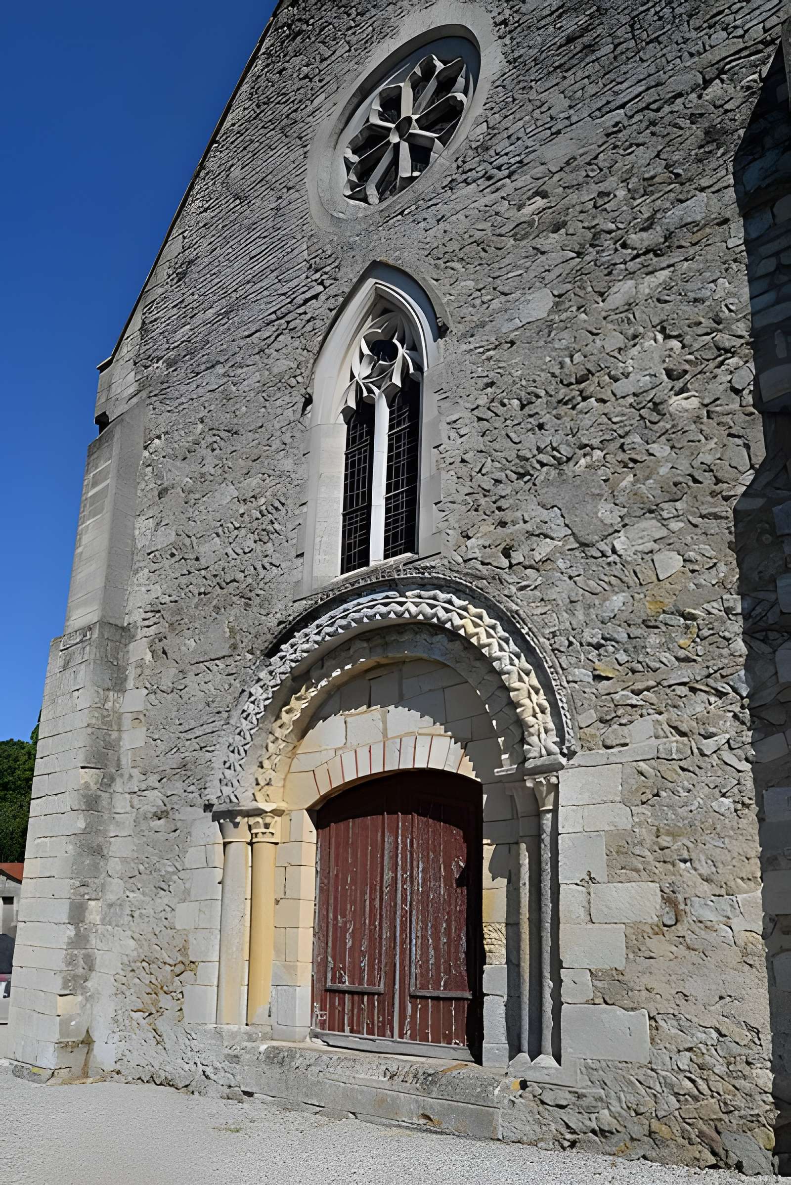 Église Saint-Pierre de Tilly-sur-Seulles