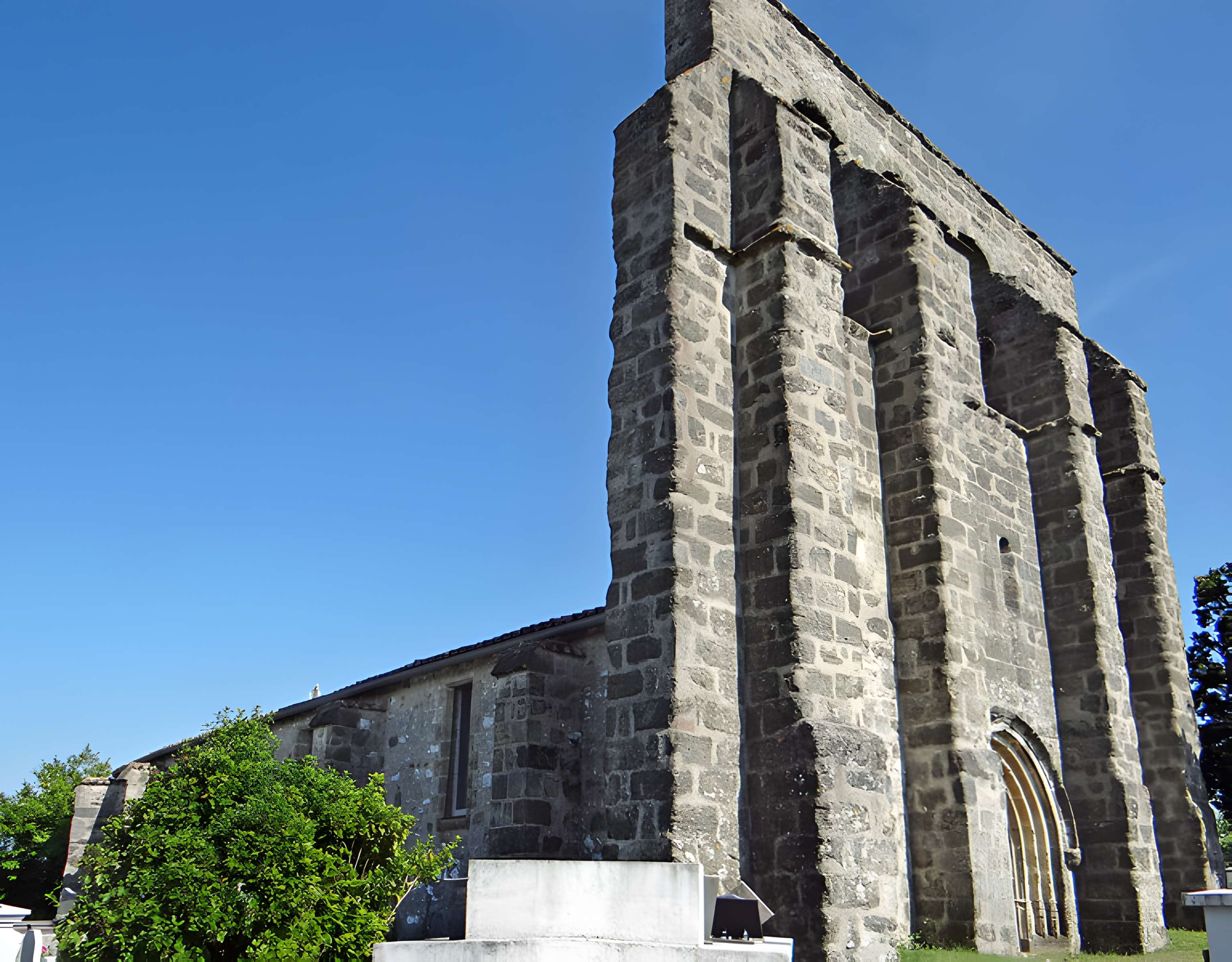 Église Saint-Pierre de Tourtrès