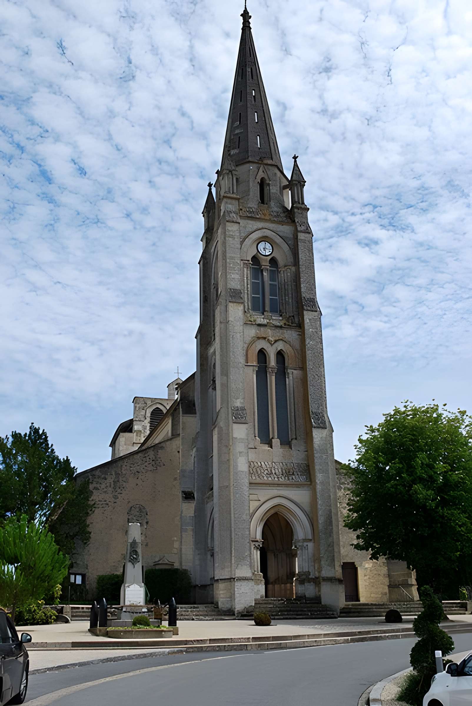 Église Saint-Pierre de Tresses