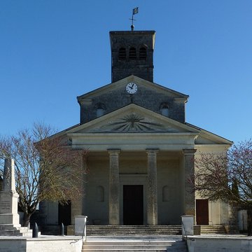 Église Saint-Pierre de Vaudelnay