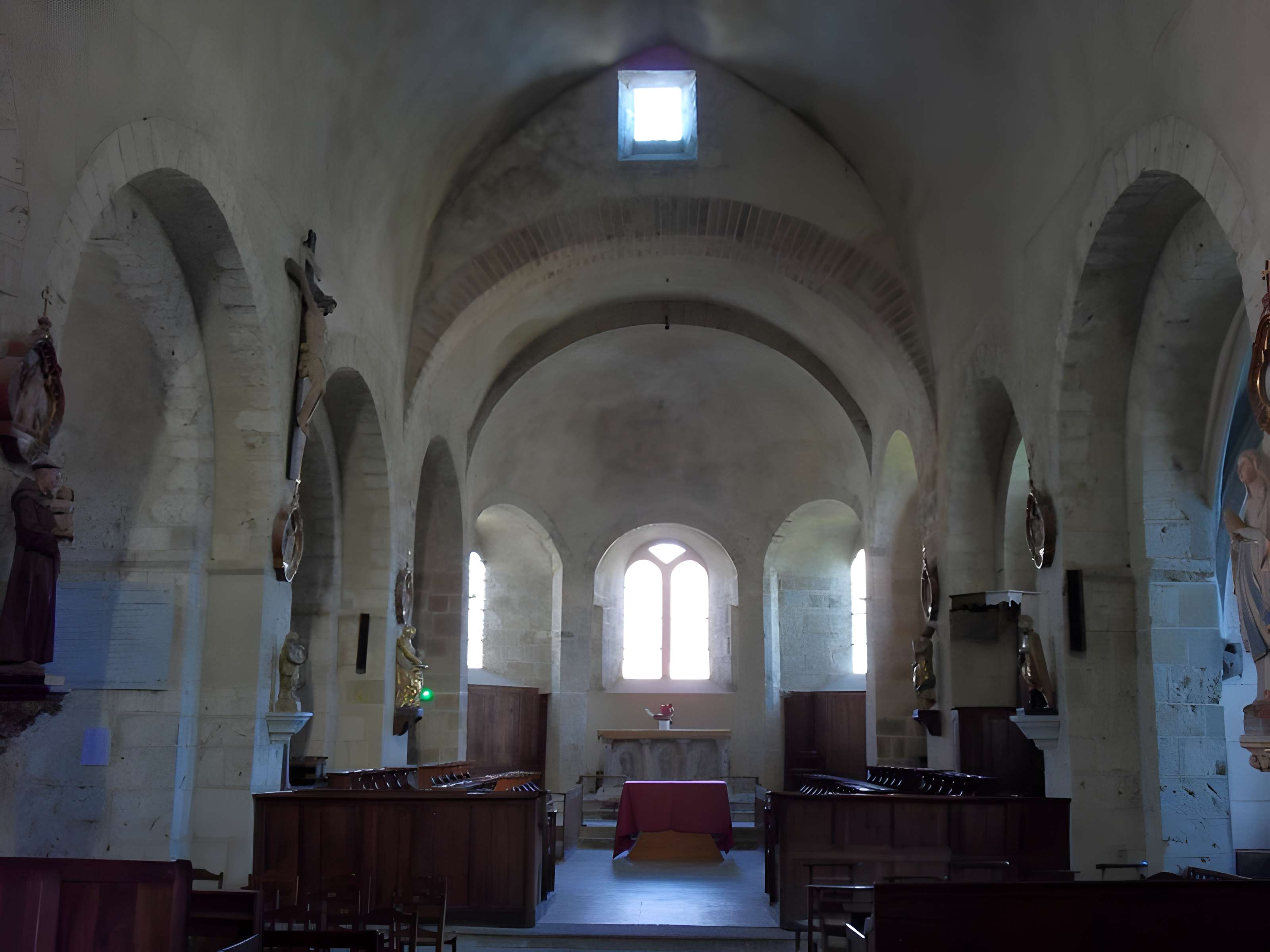 Église Saint-Pierre de Verneuil-en-Bourbonnais
