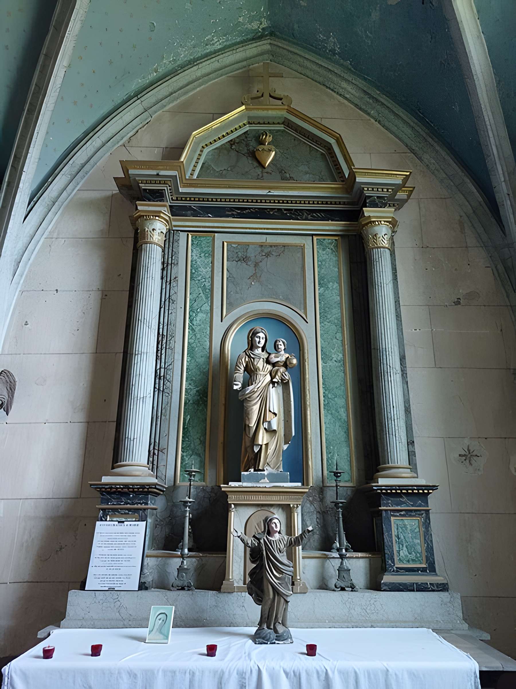 Église Saint-Pierre de Verneuil-en-Bourbonnais