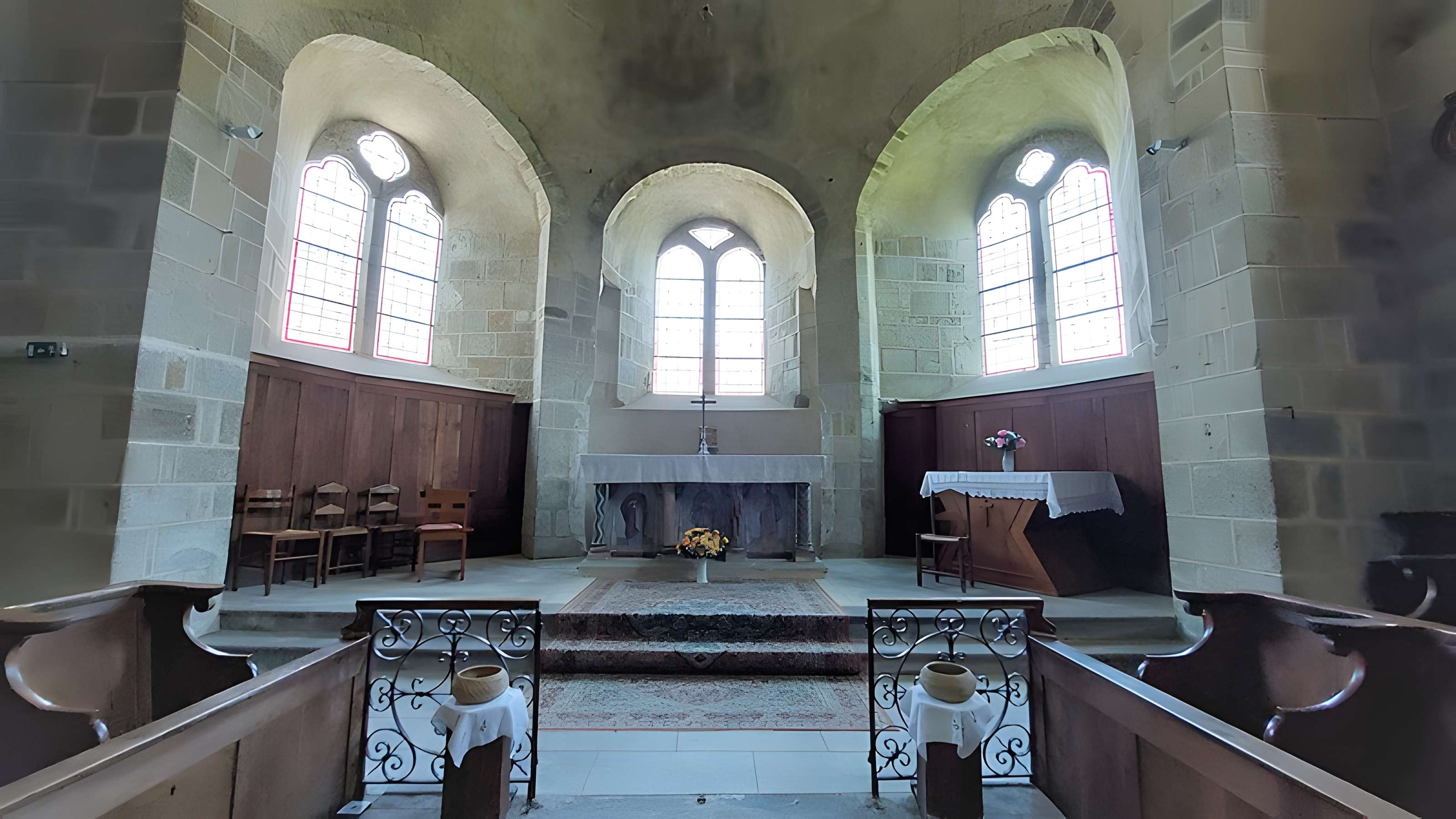 Église Saint-Pierre de Verneuil-en-Bourbonnais